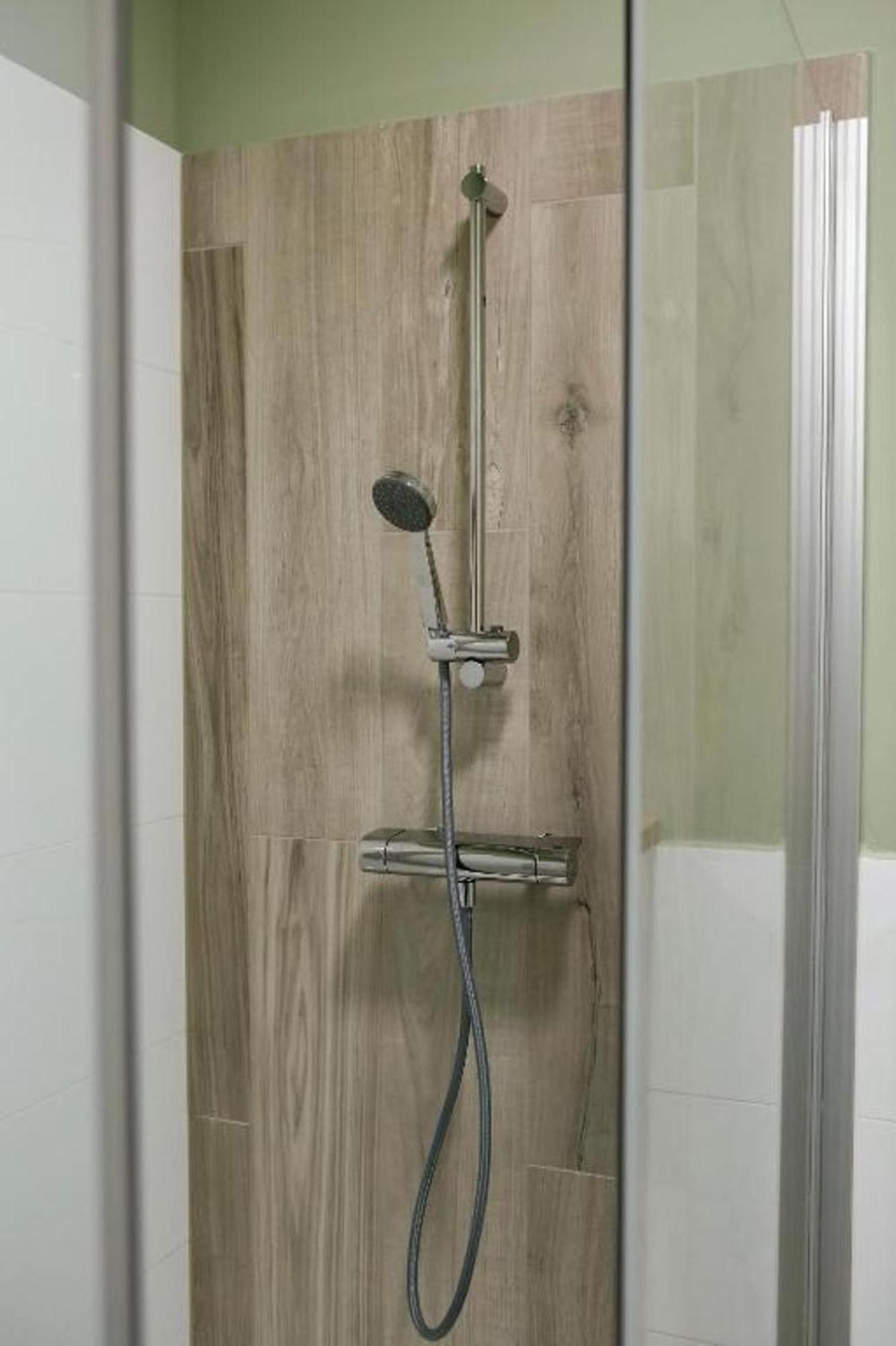 Deluxe Studio,1661632746:JPEG