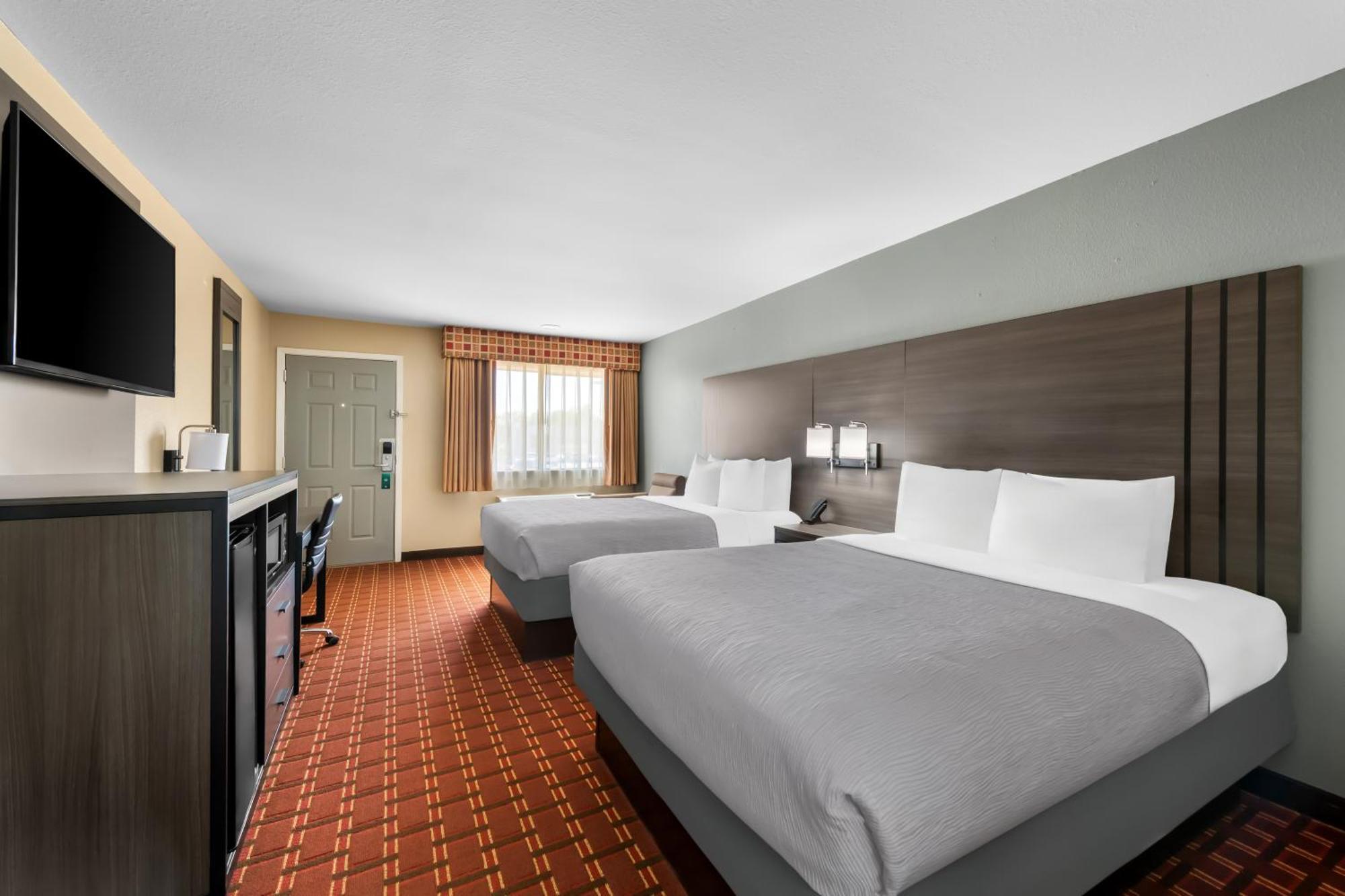 Queen Room with Two Queen Beds - Accessible/Non-Smoking,1662412200:JPEG