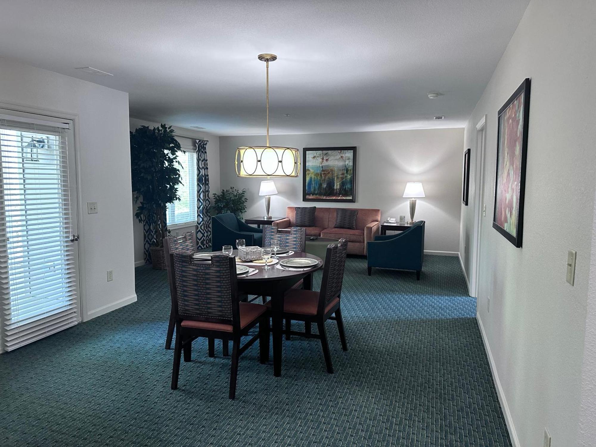 Deluxe Suite