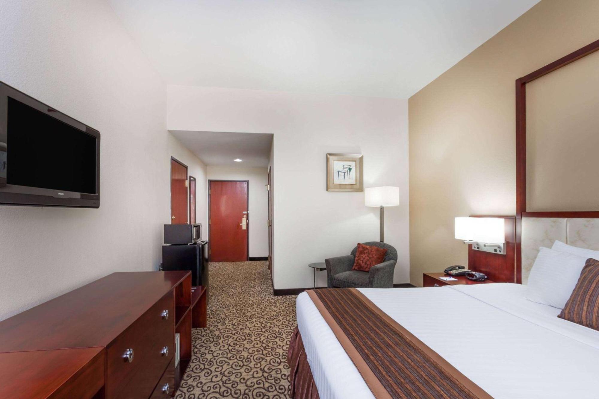 King Room - Mobility Access/Non-Smoking