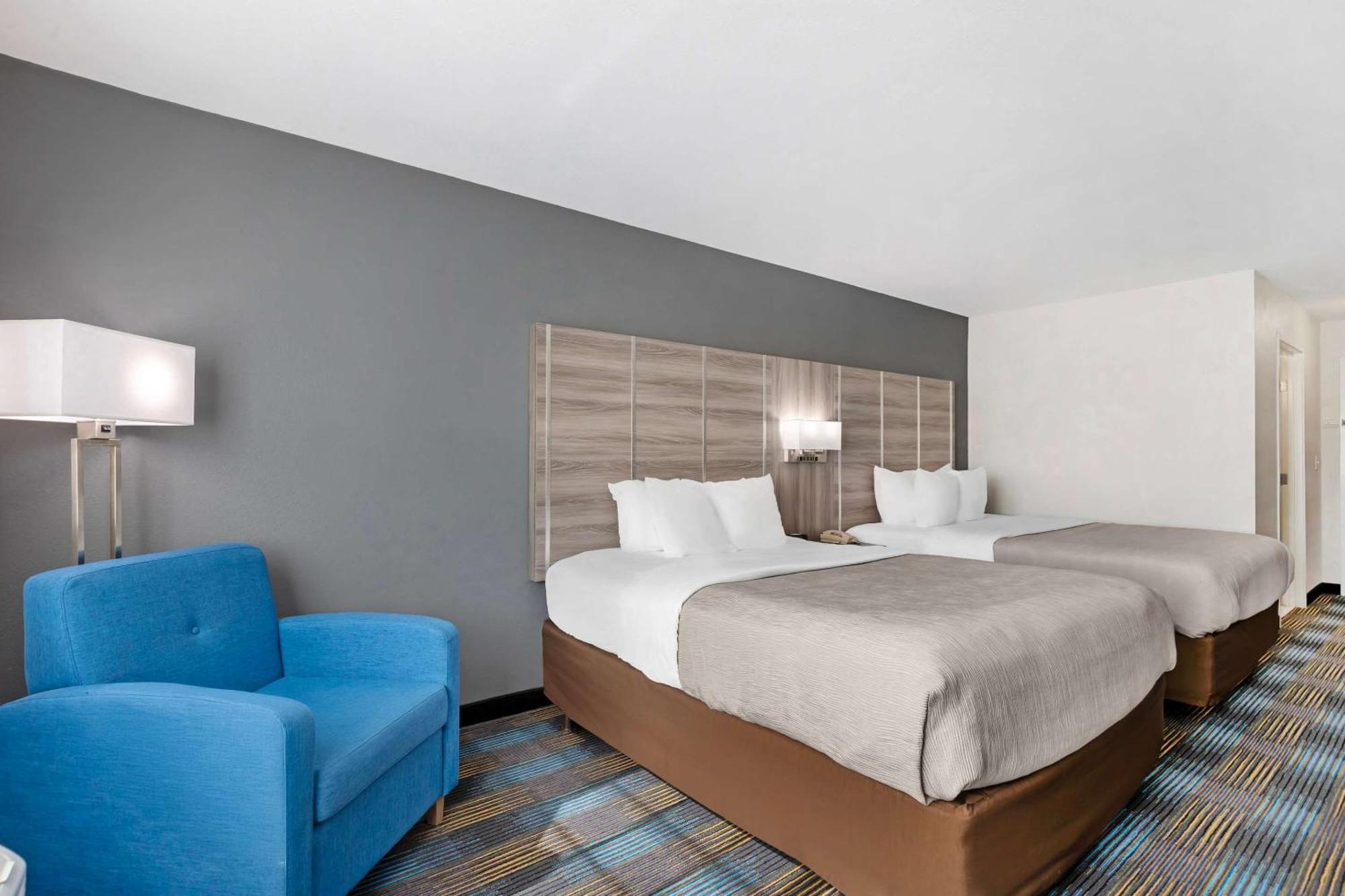 Queen Room with Two Queen Beds - Non-Smoking