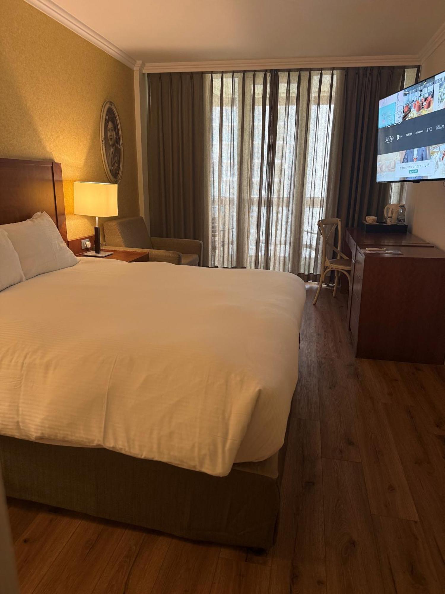 Deluxe Room with Sea View,1681723680:JPEG