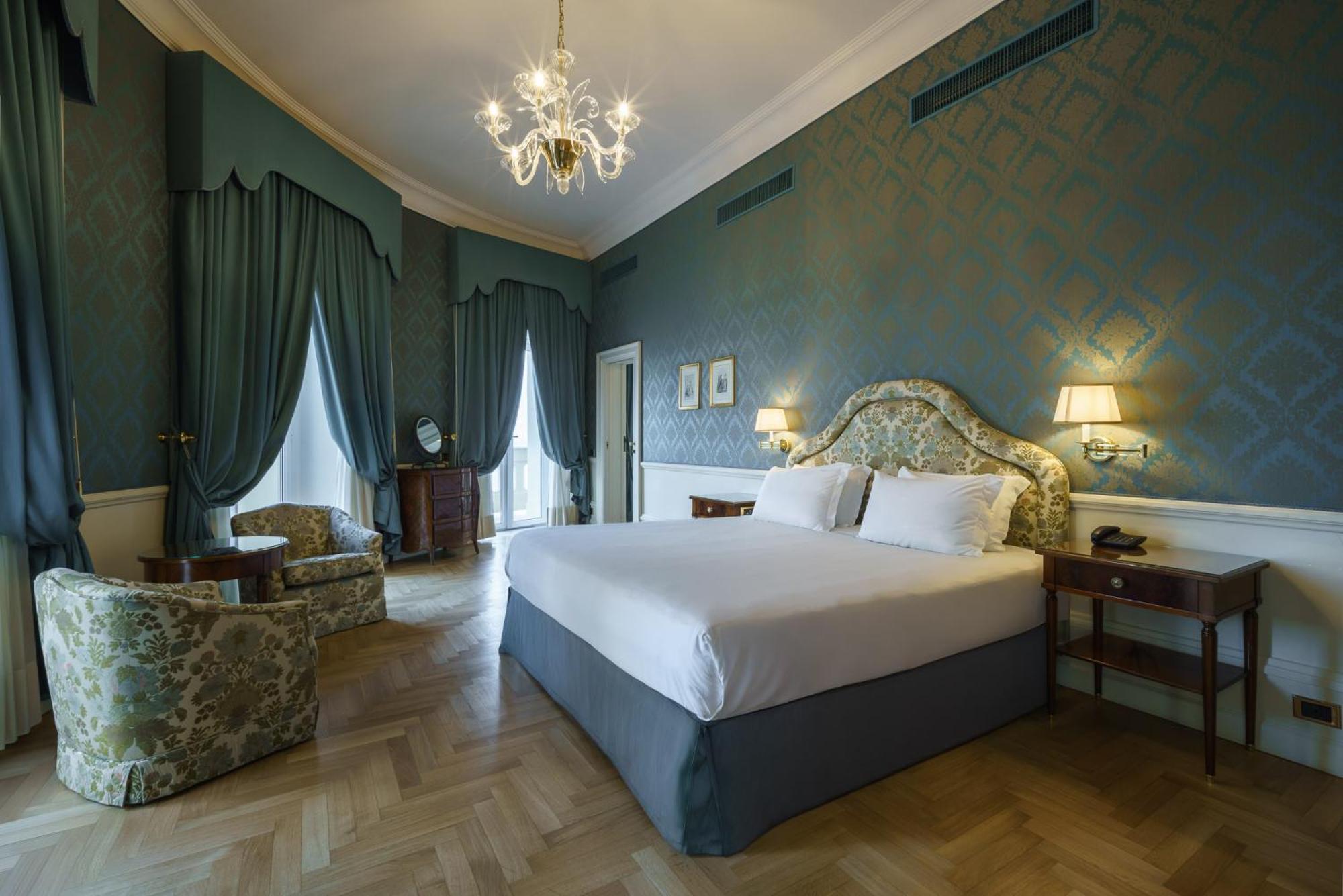Executive Suite with Sea View