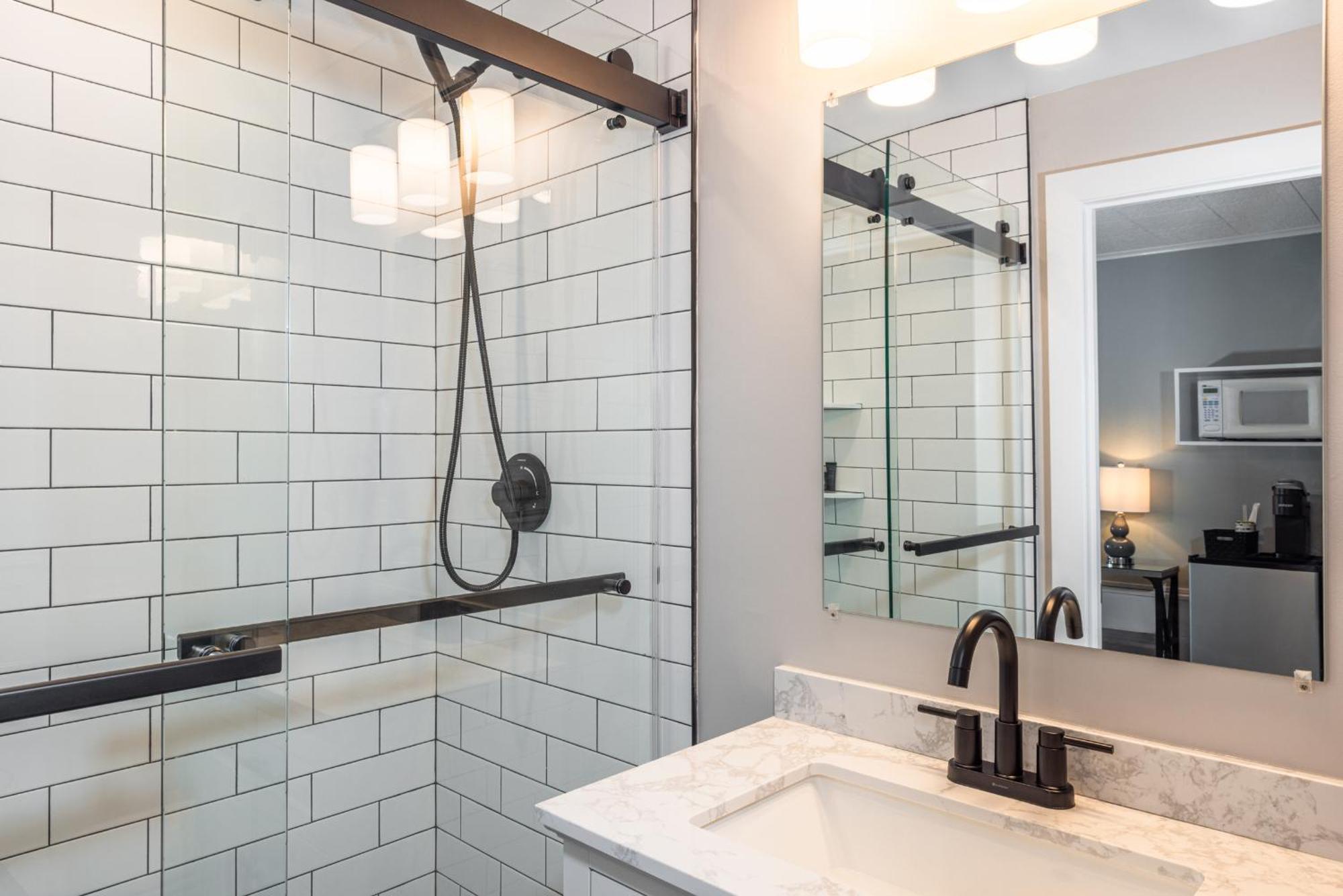 King Room,1666658494:JPEG