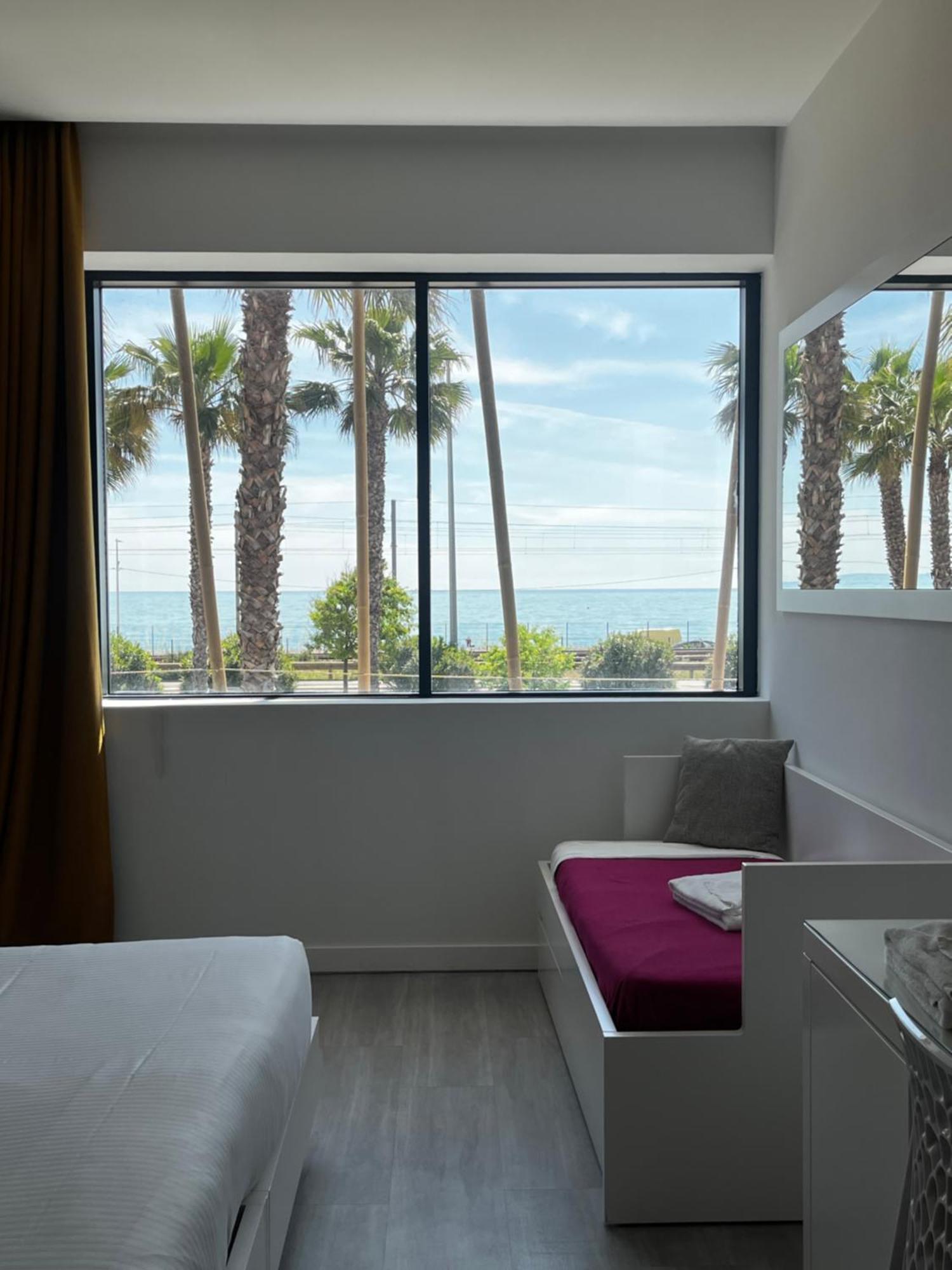 Triple Room with Sea View