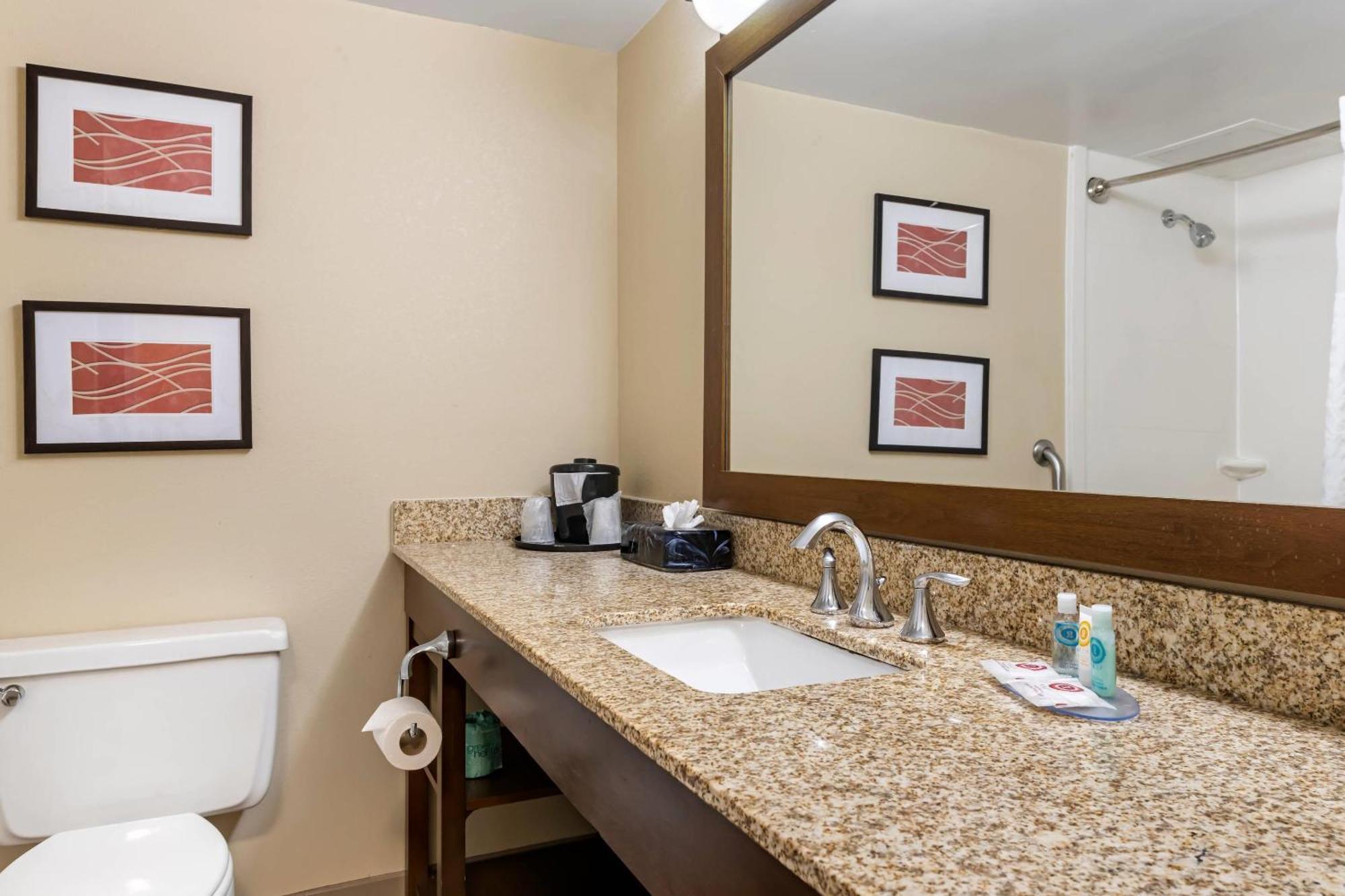 Double Room with Two Double Beds - Non-Smoking