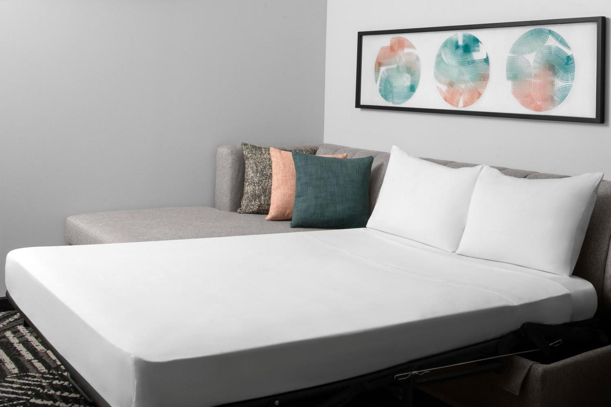 One-Bedroom King Suite,1668077270:JPEG