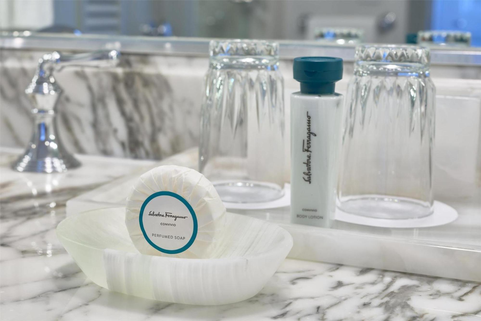 Deluxe Seafront King Room,1669019172:JPEG