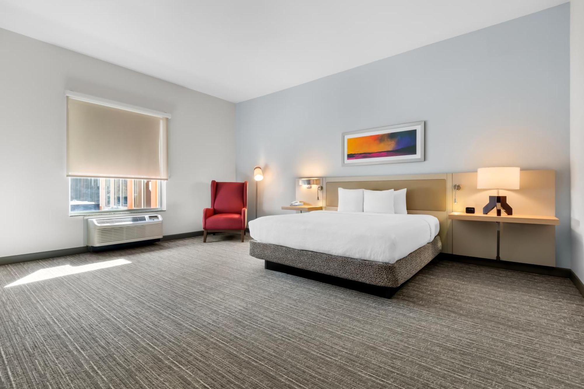 Deluxe King Room