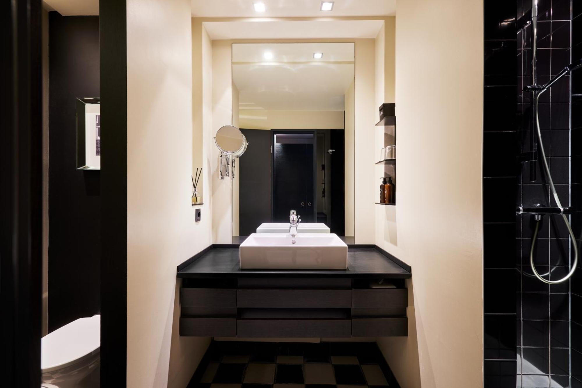George M Room