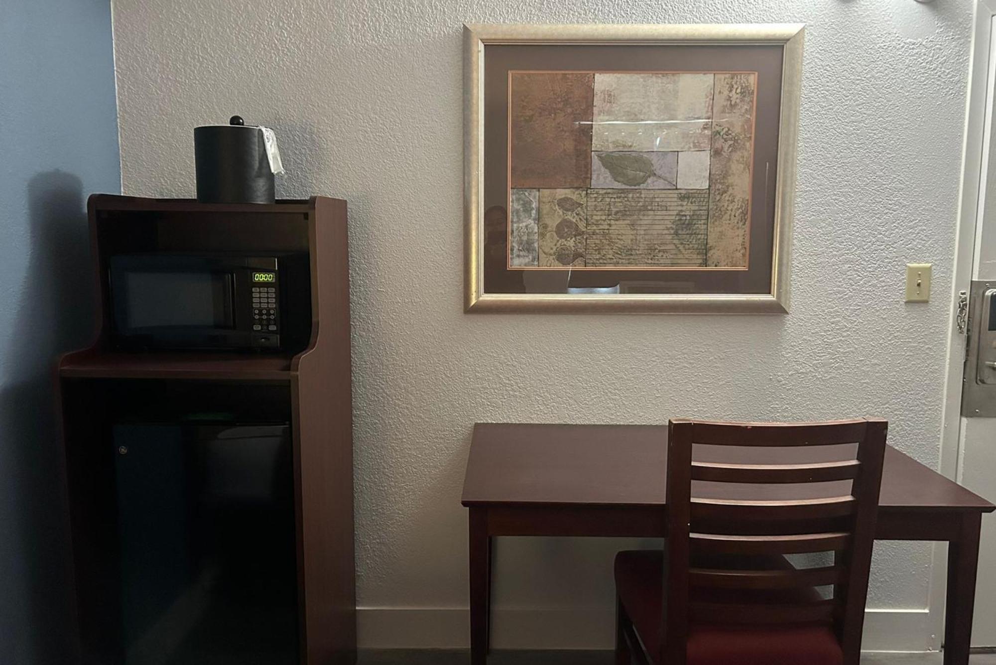 Deluxe Queen Room,1672567125:JPEG