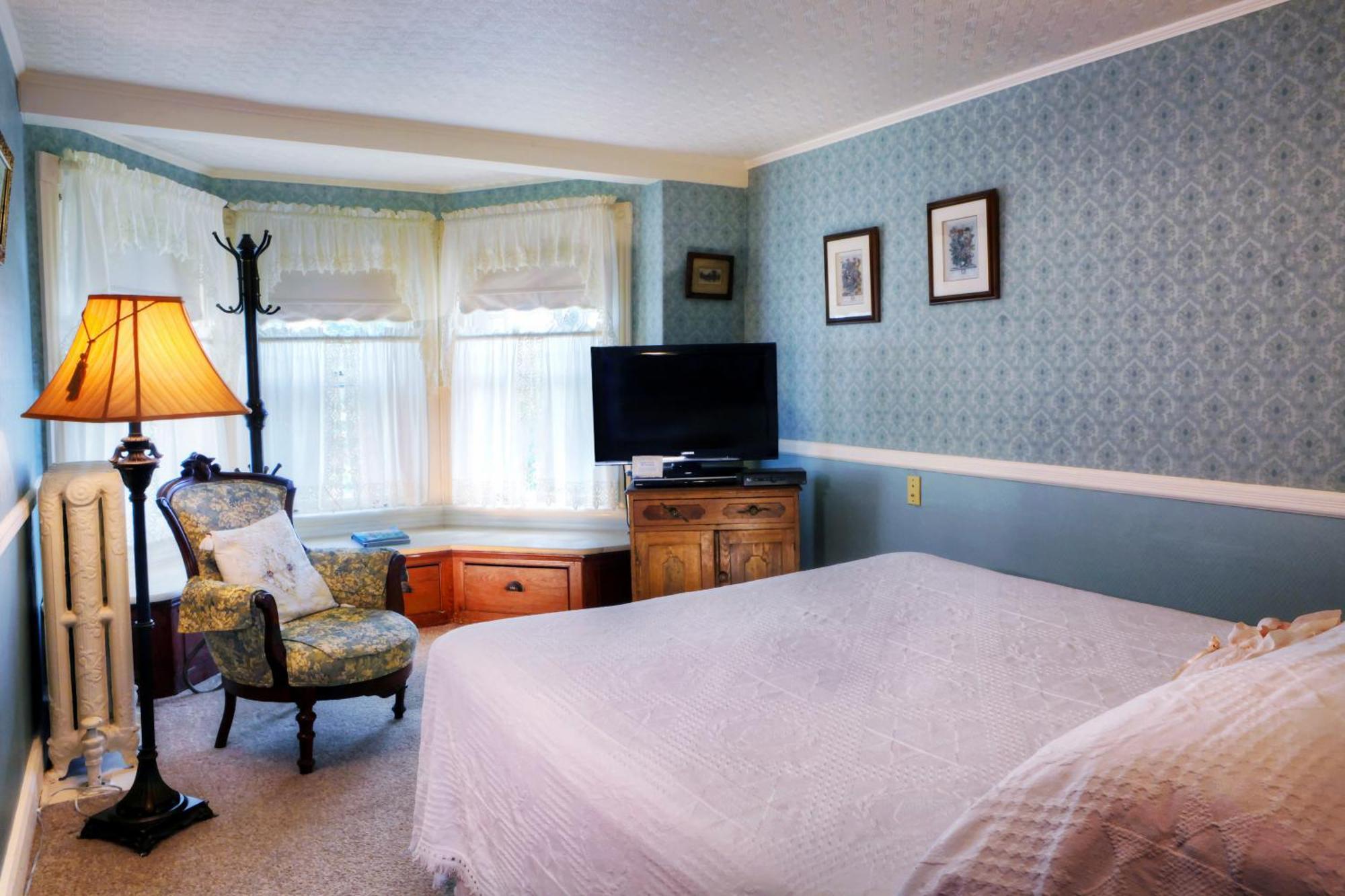 Queen Room,1674731799:JPEG