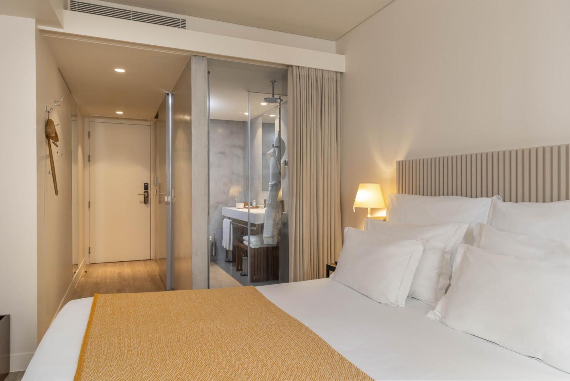 Standard Twin or Double Room