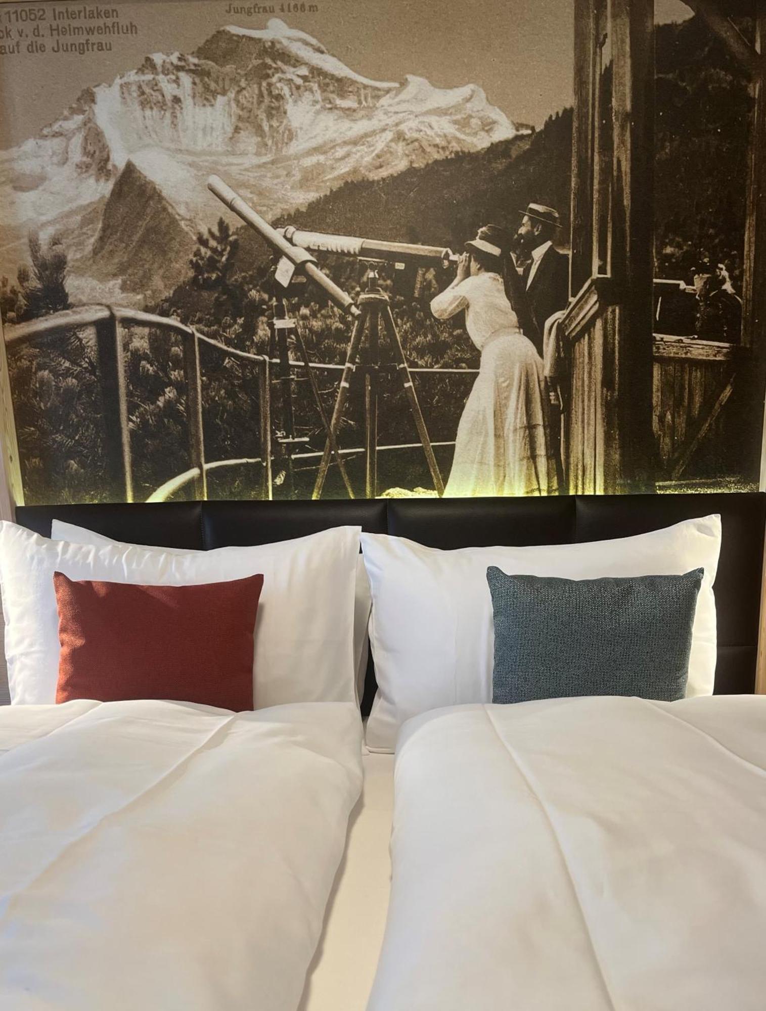 Tiny Room,1674697475:JPEG