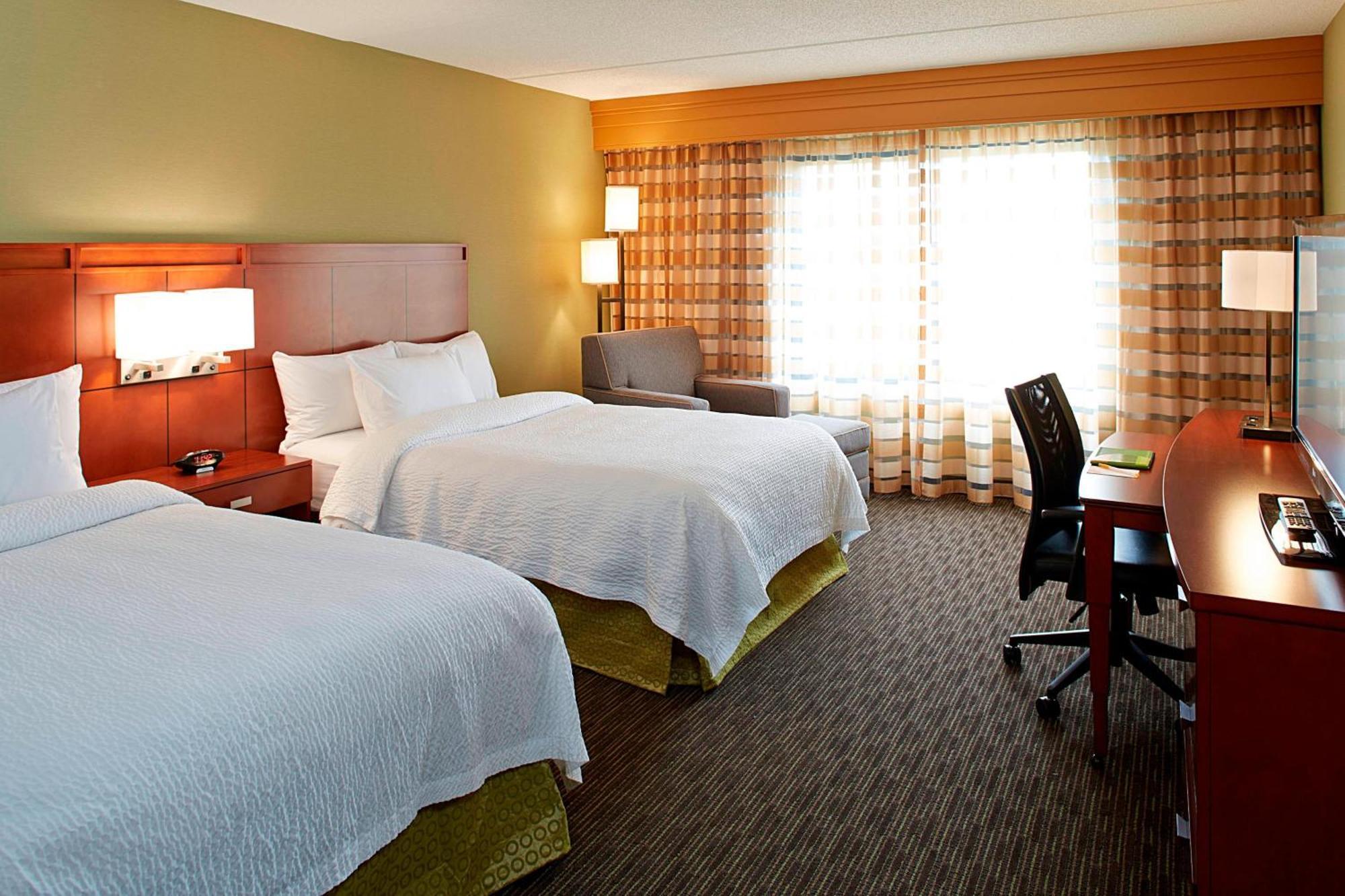 Double Room with Two Double Beds - Hearing Accessible