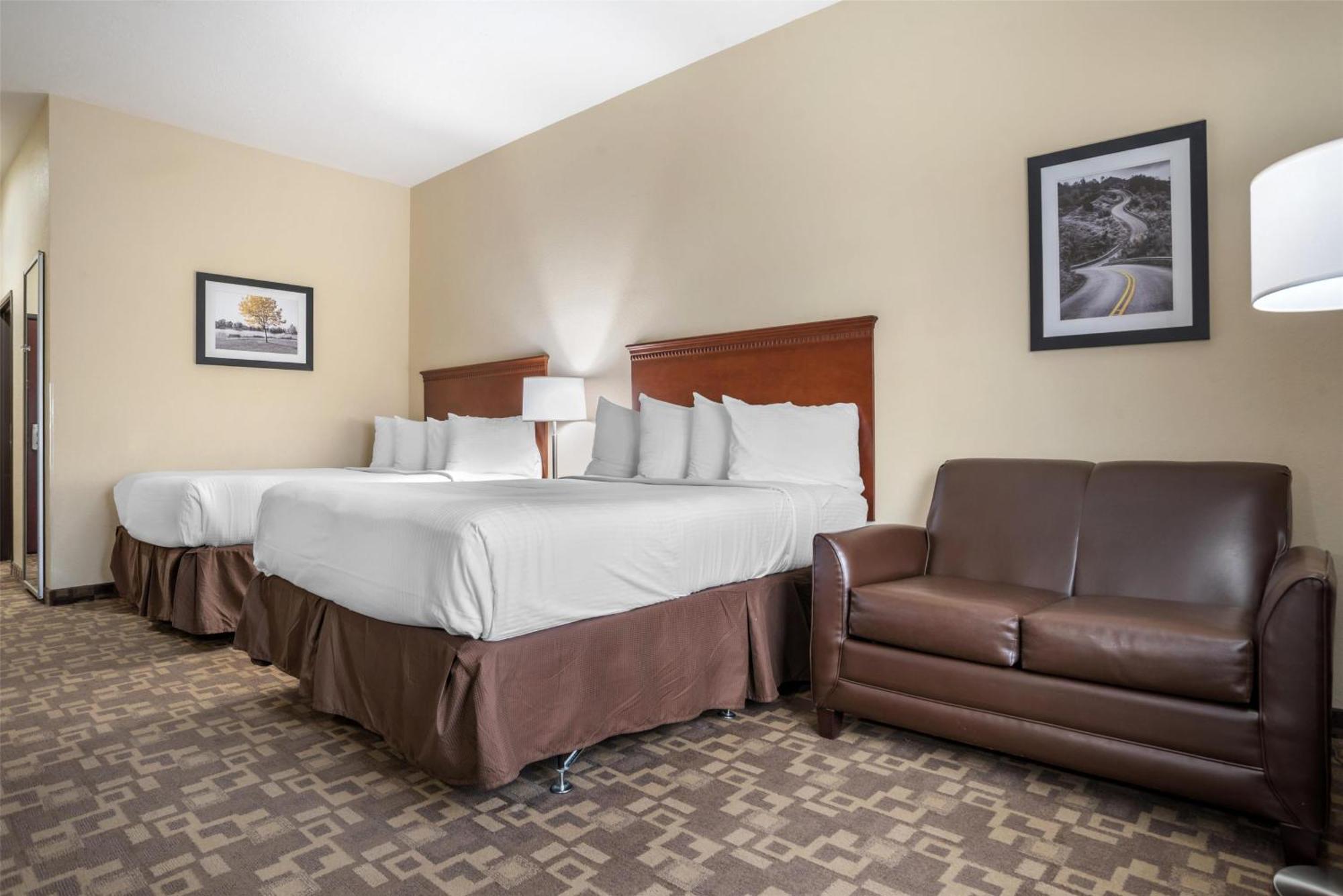 Queen Room with Two Queen Beds and Sofa Bed