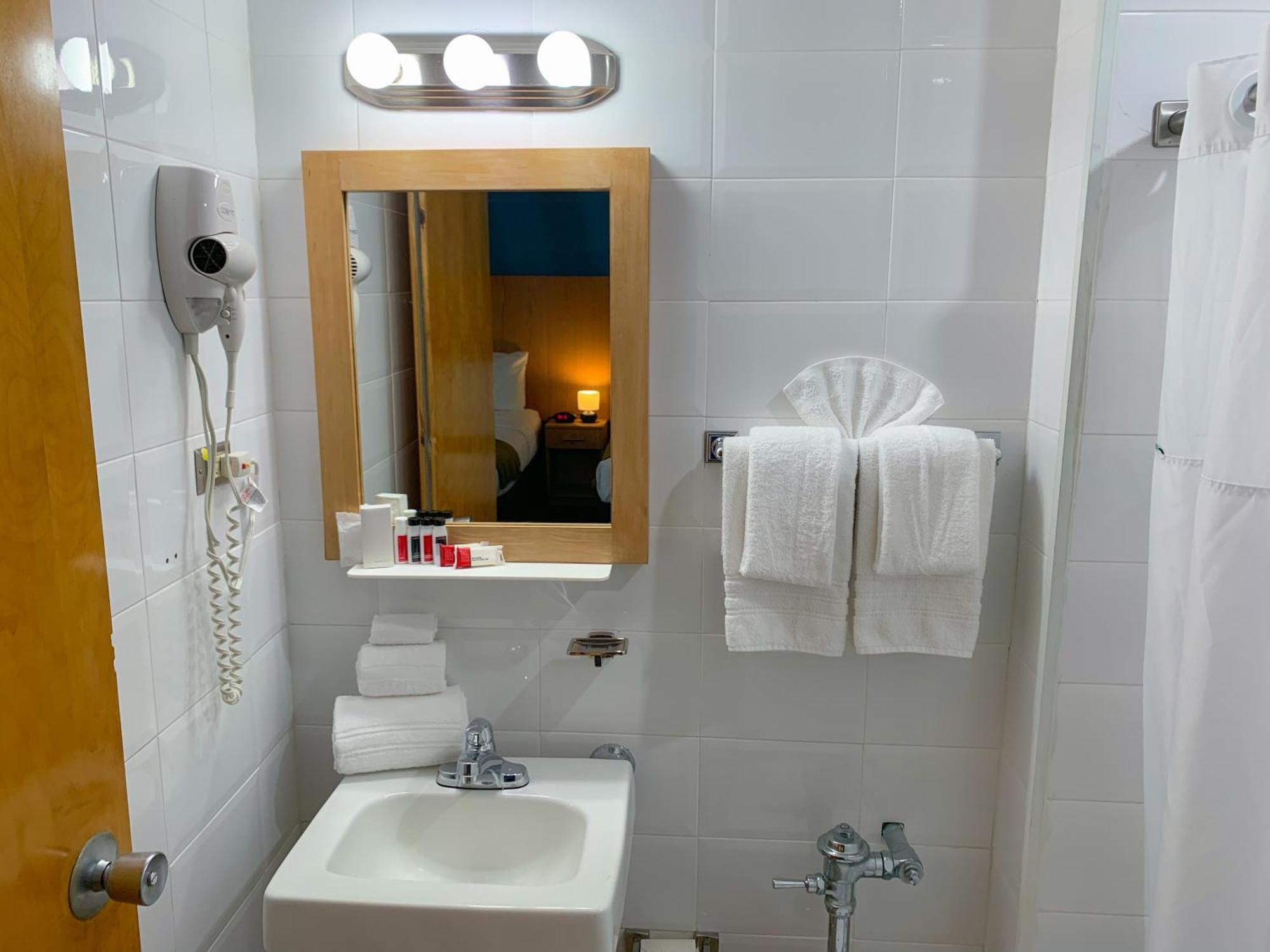 Standard Queen Room with Two Queen Beds