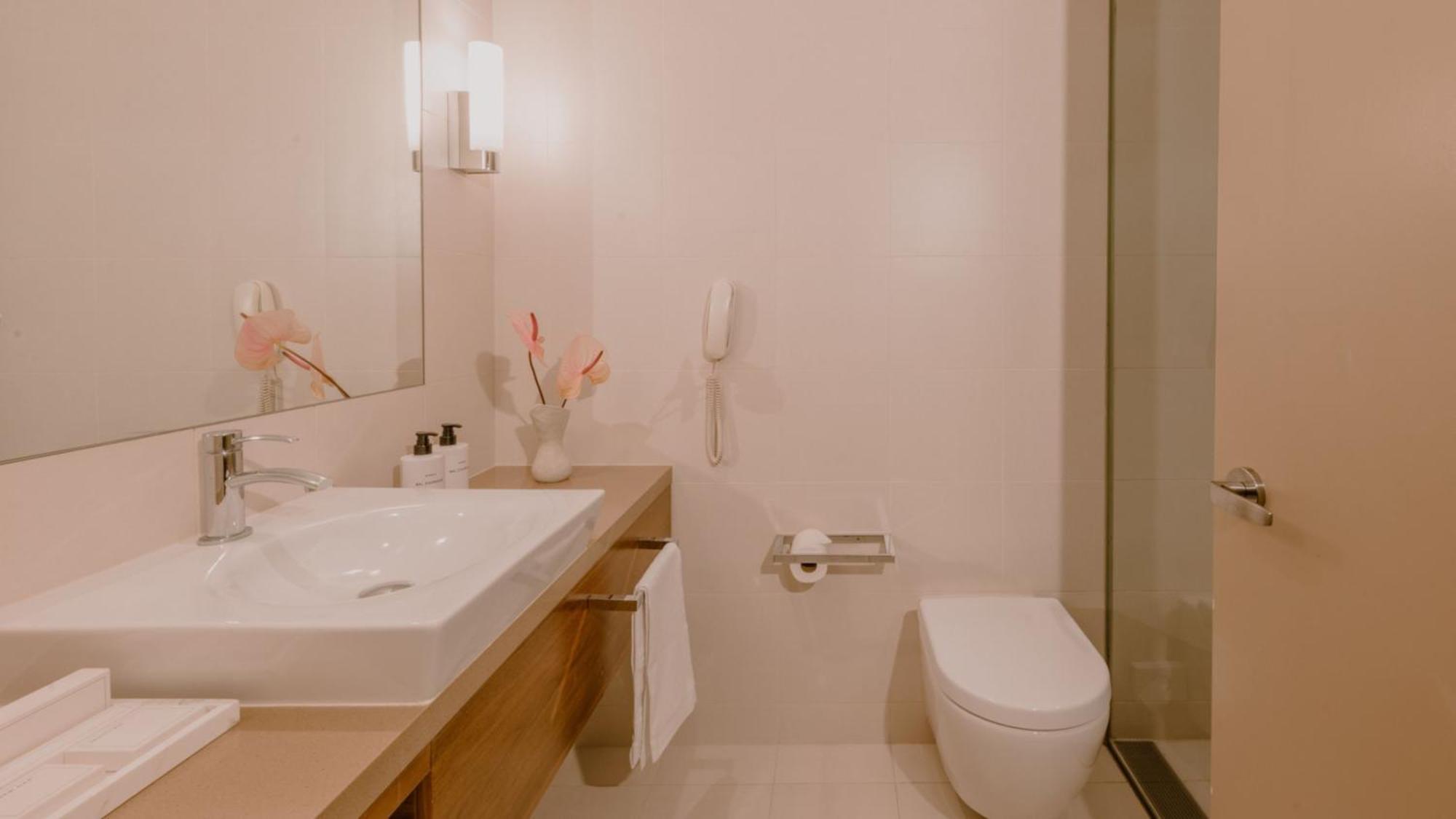 Classic Double Room with Two Double Beds - High Floor