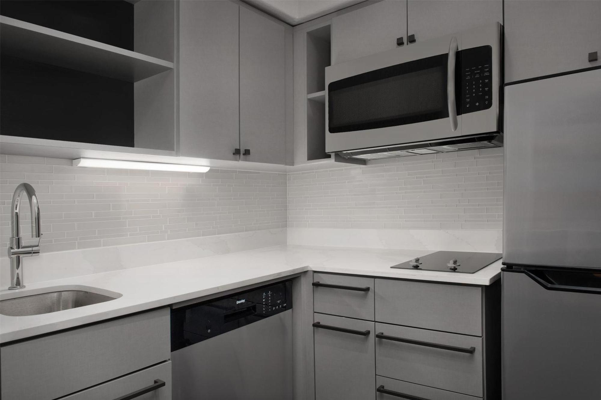 Two-Bedroom Suite with One King And Two Double Beds - Non-Smoking