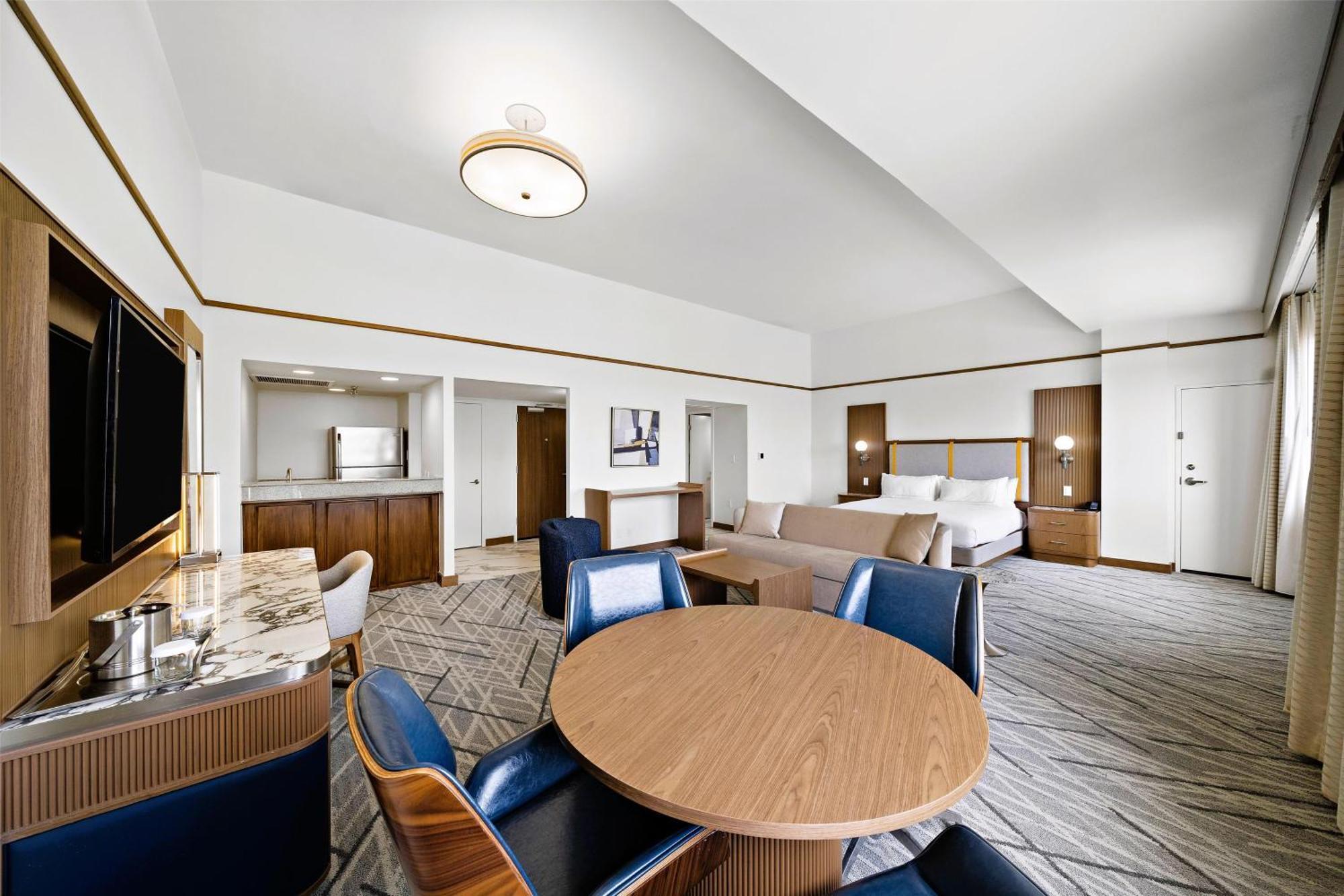 Parlor with Sofa Bed,1679578354:JPEG