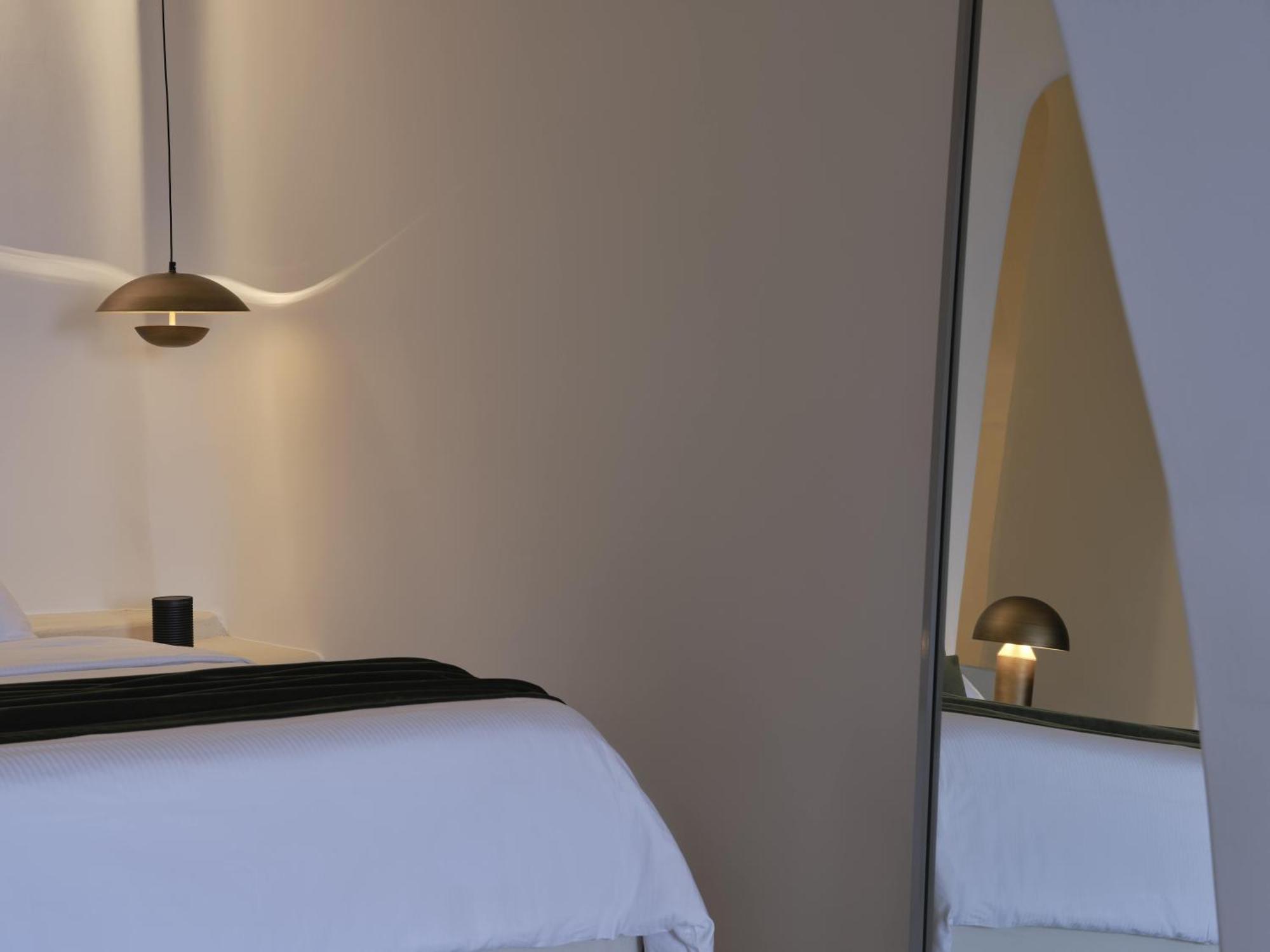 Deluxe Suite with Hot Tub and Caldera View,1686425579:JPEG