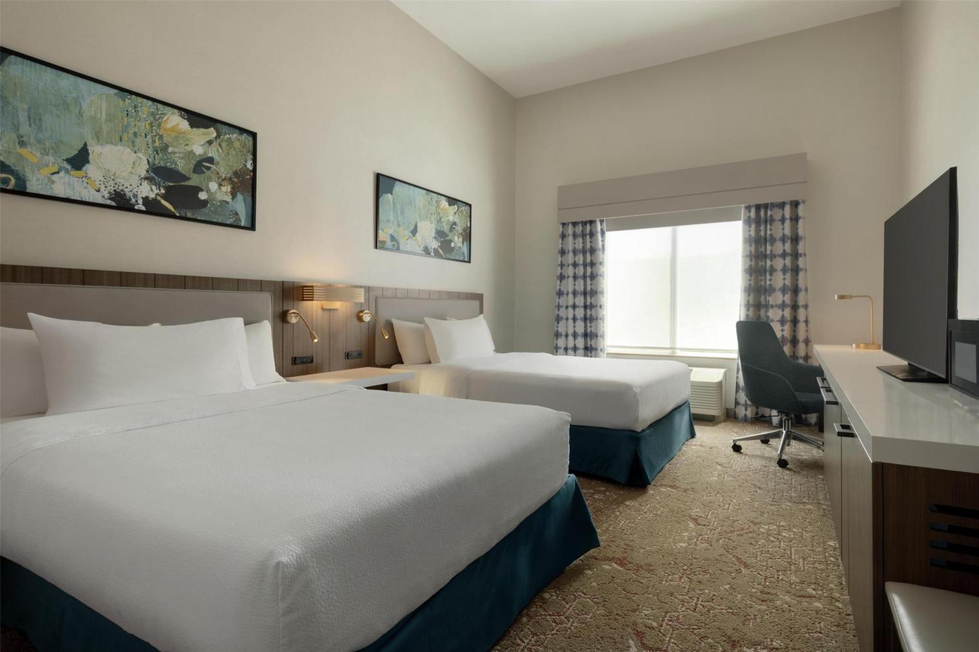 Queen Room with Two Queen Beds - Hearing Access