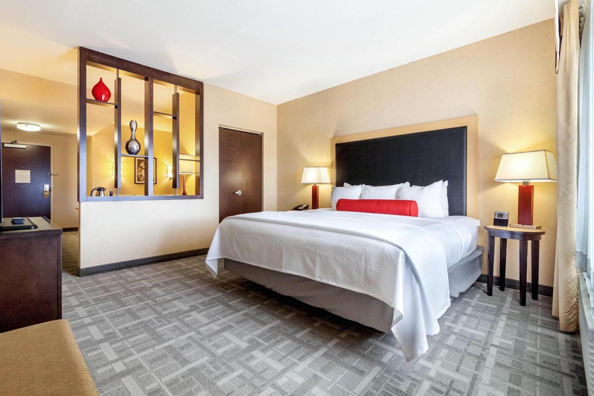 King Room - Accessible/Non-Smoking,1685080242:JPEG