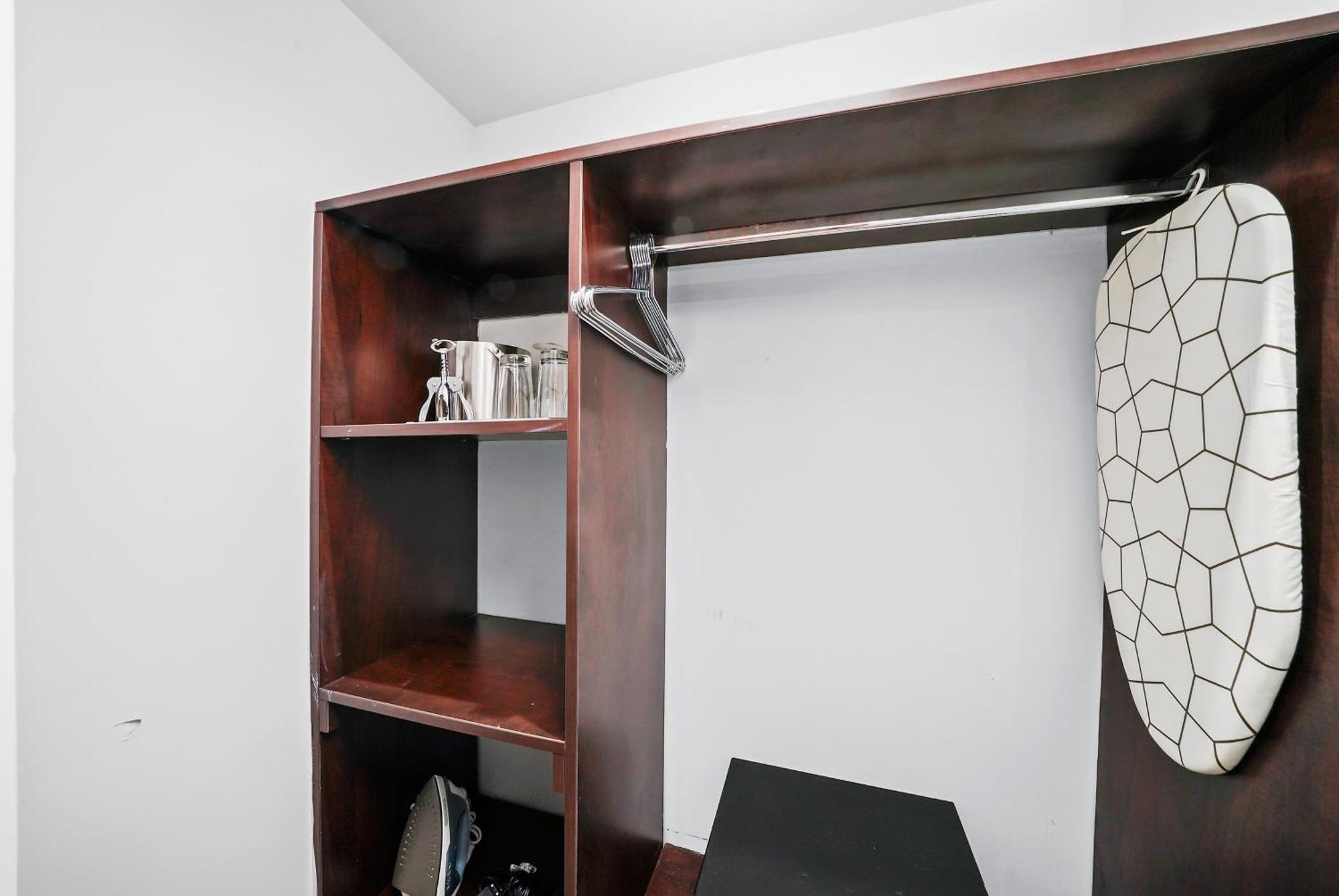 Standard Double Queen Room