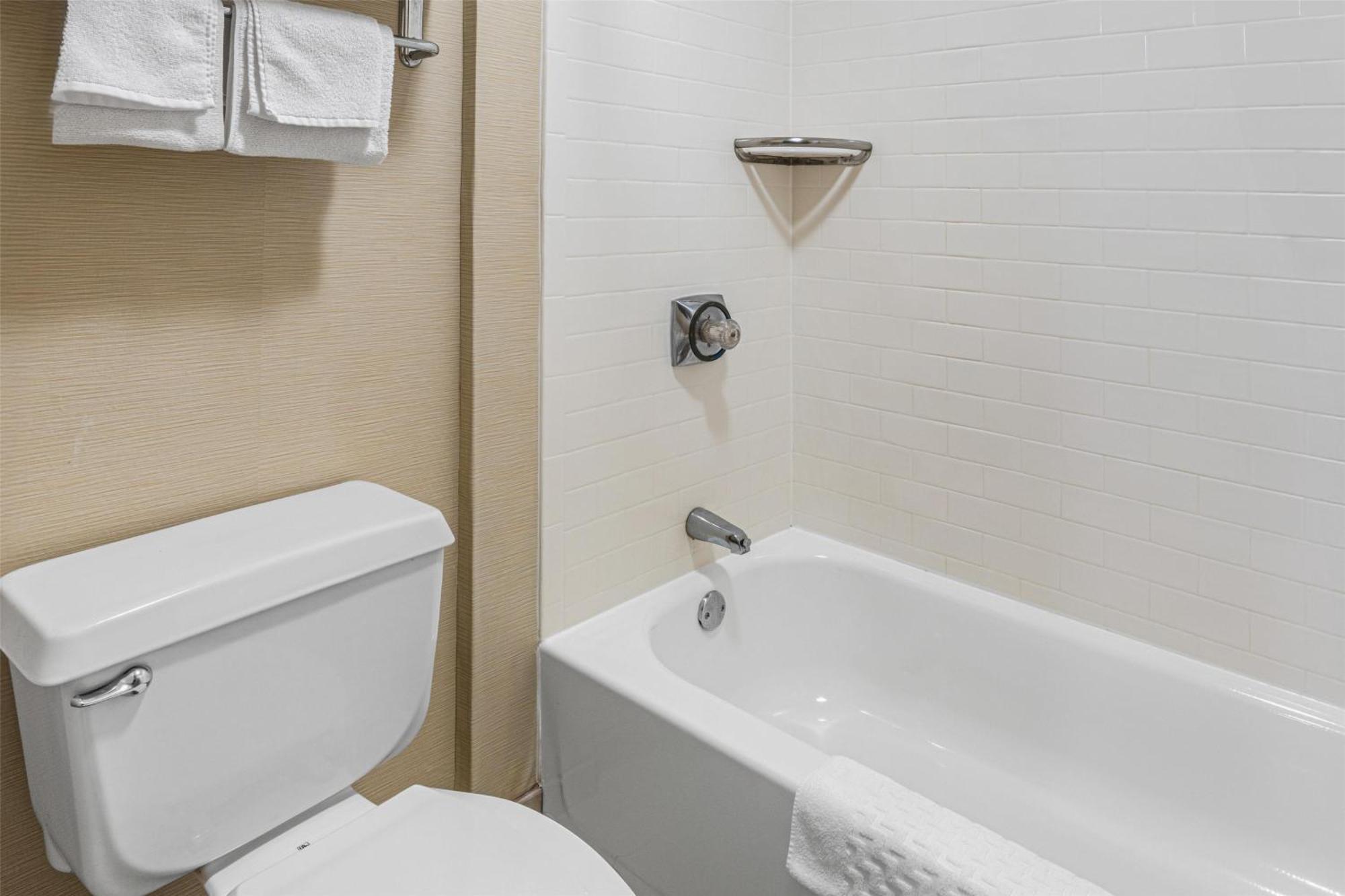 Queen Room with Two Queen Beds - Non-Smoking,1688811278:JPEG