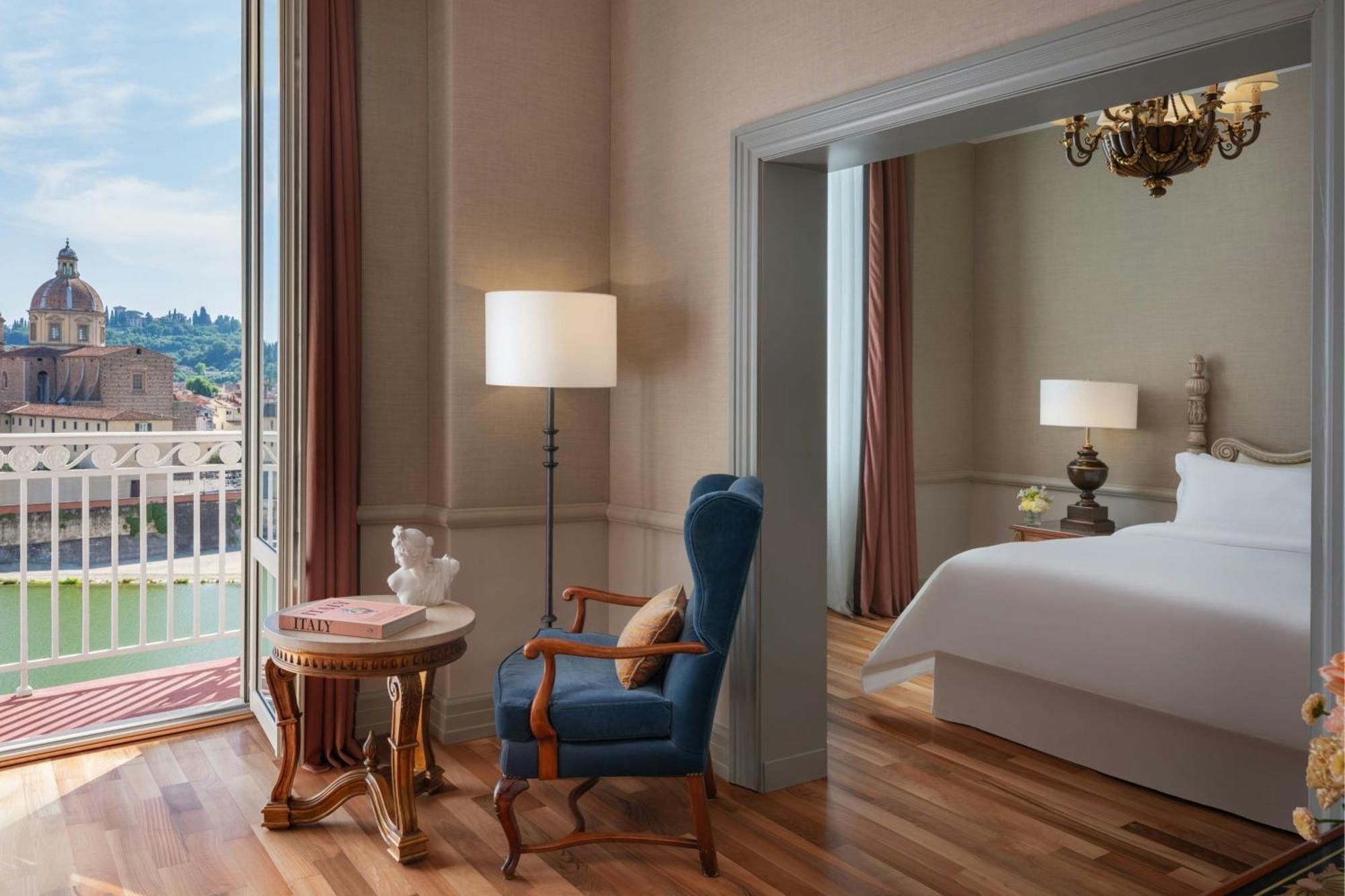 Junior King Suite with River View