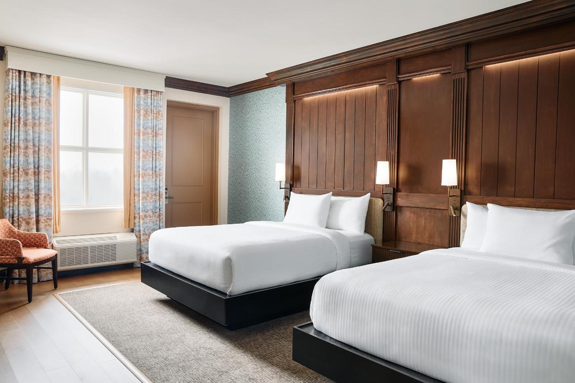 Lakeside Preferred Two Queen Beds Room