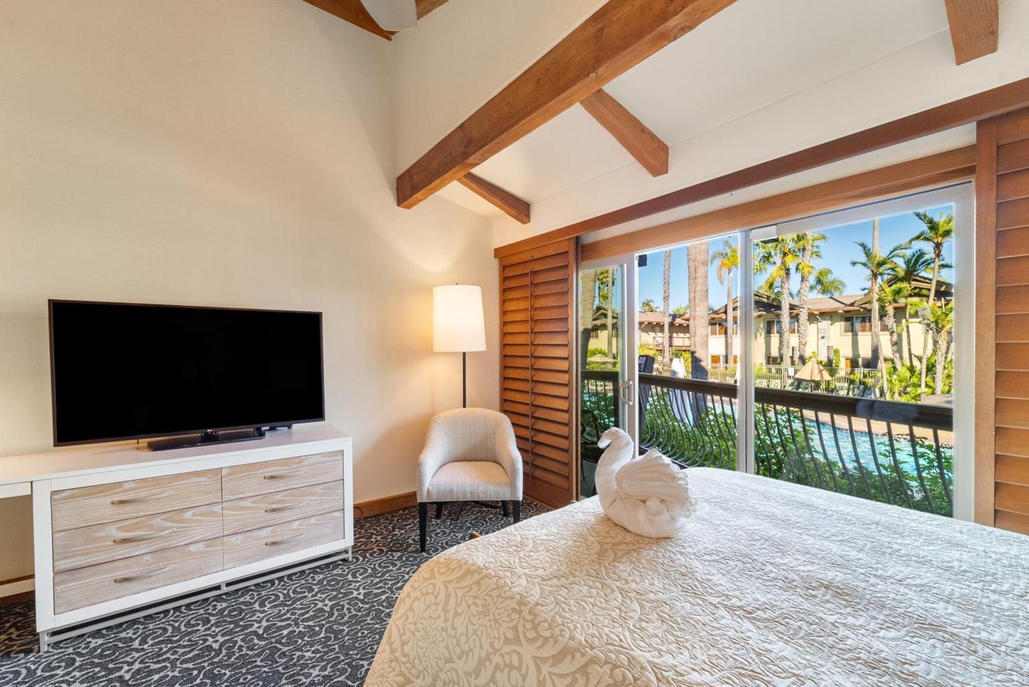 Oversized Garden View Suite