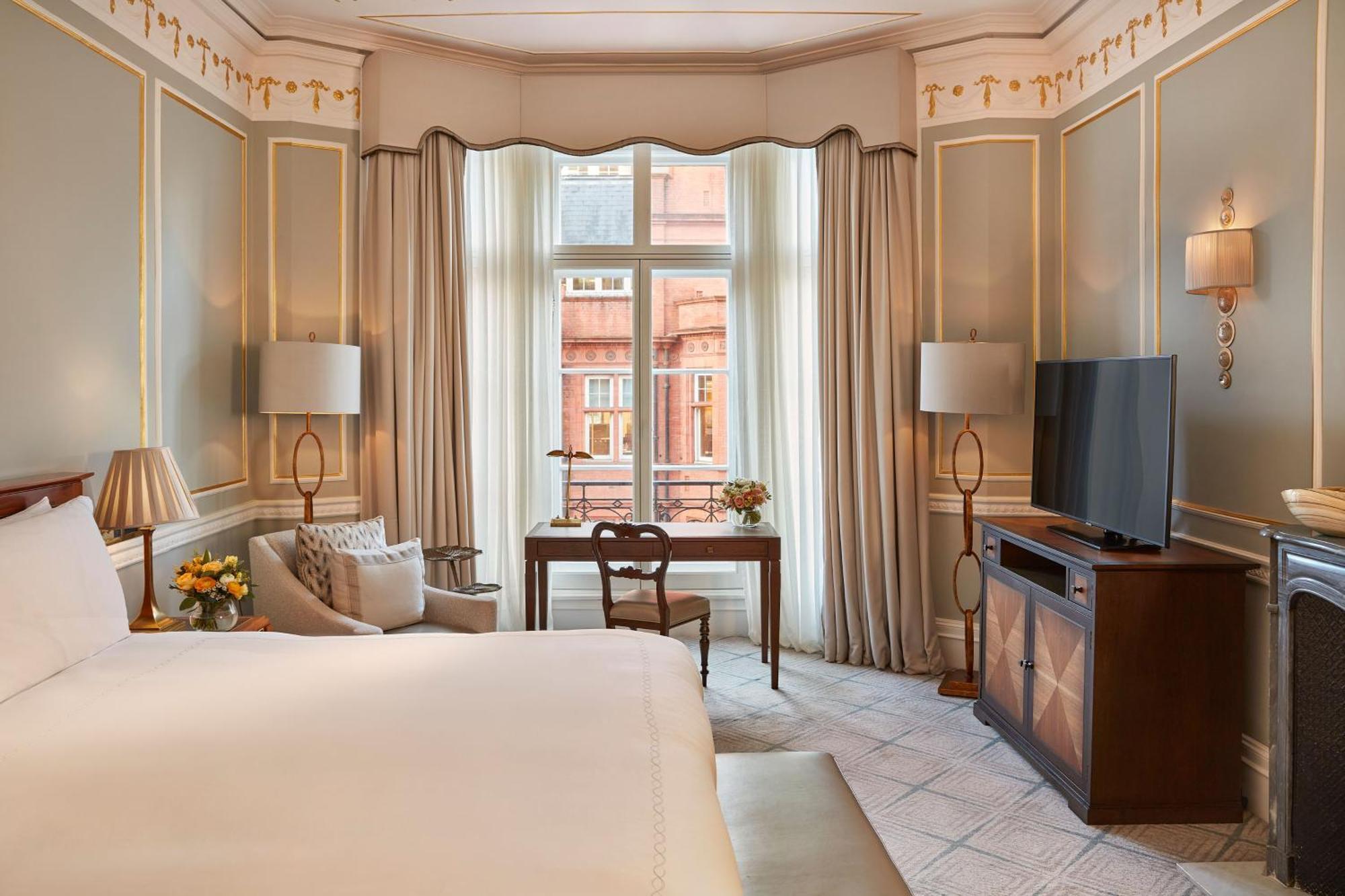 Claridge’s Room