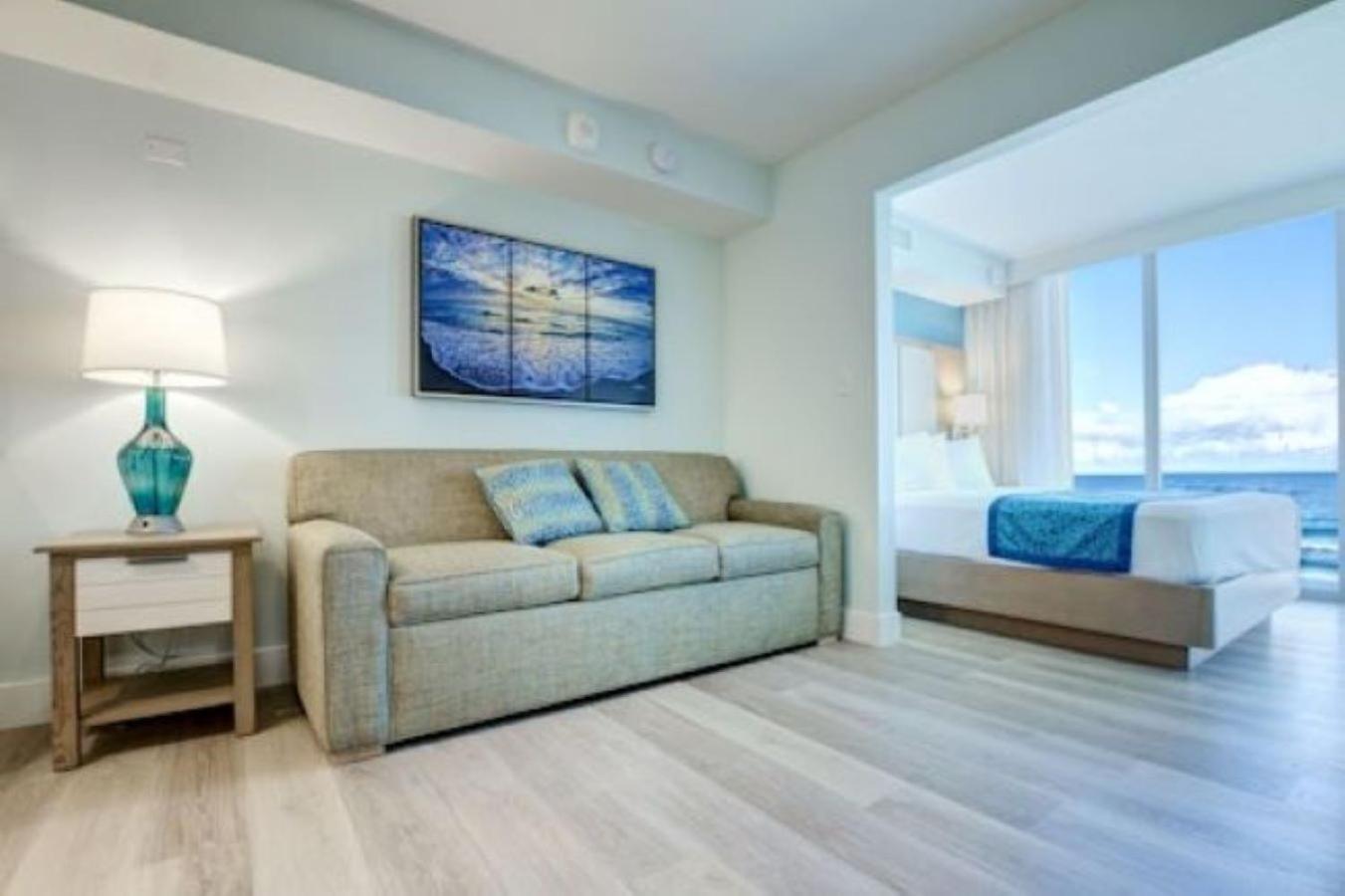 Queen Bed Studio with Sofa Bed - Ocean Front,1691996244:JPEG