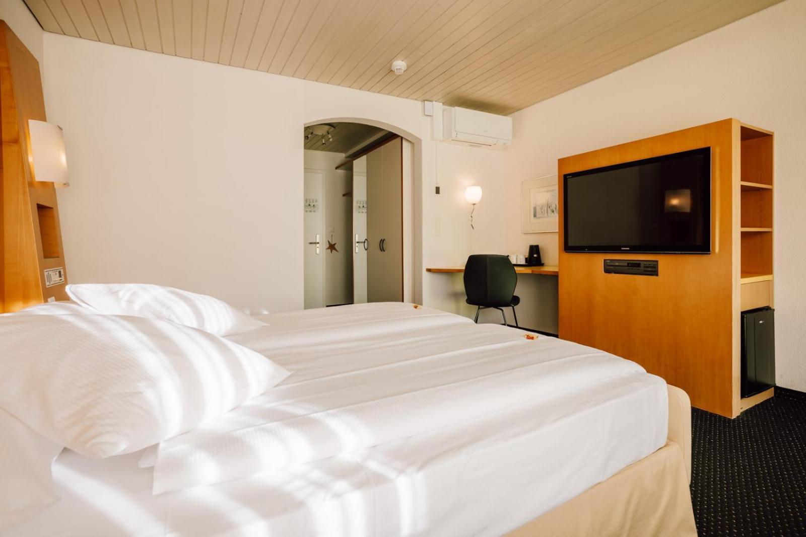 Standard Twin Room,1694531289:JPEG