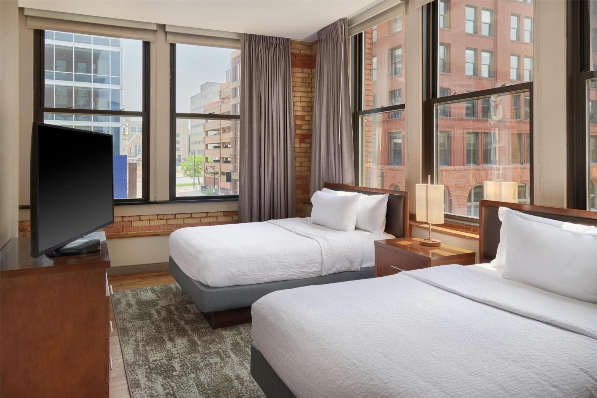 Two-Bedroom Suite - Non-Smoking