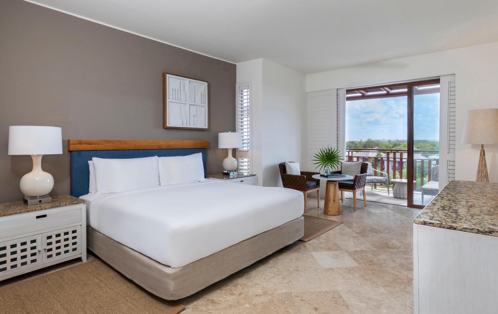 Family Lagoon connecting rooms