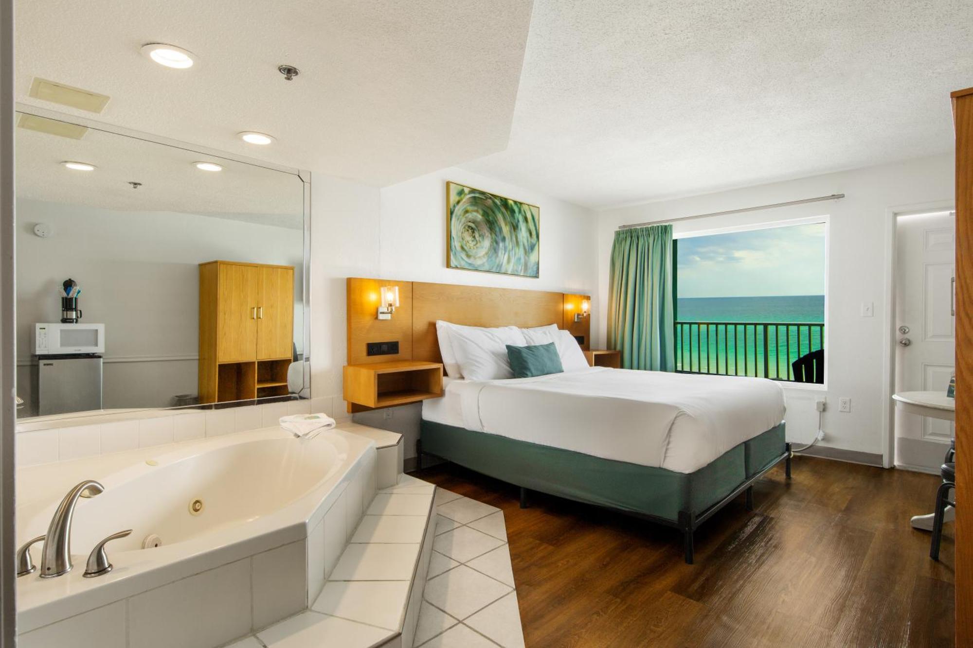 Beachfront Classic Room - King with Jacuzzi,1697869582:JPEG