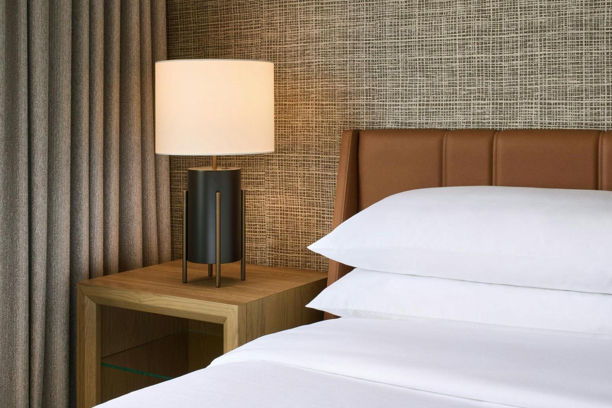 One-Bedroom Executive King Suite with Sofa Bed,1697798855:JPEG