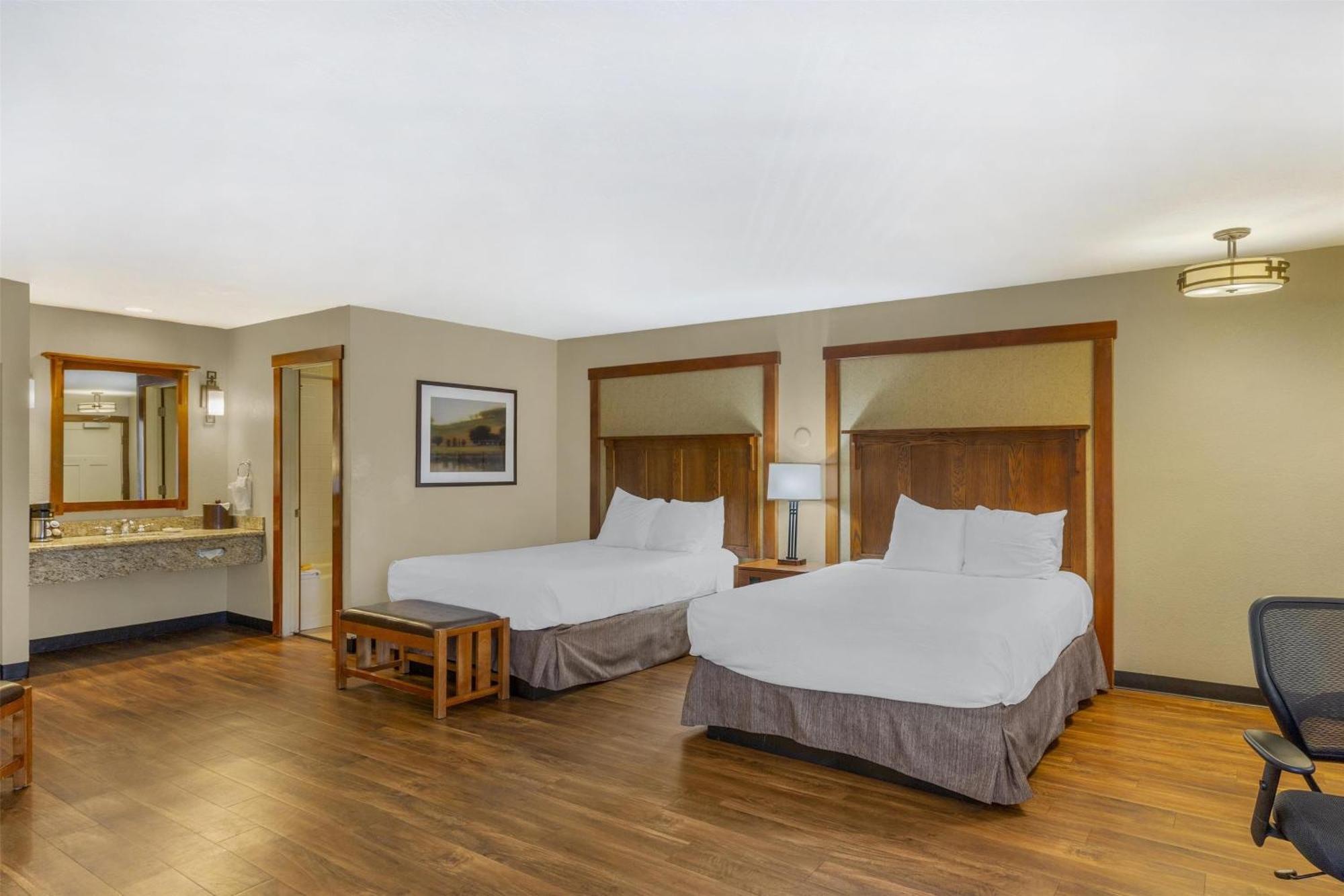 Queen Room with Two Queen Beds and Sofa Bed - Non-Smoking