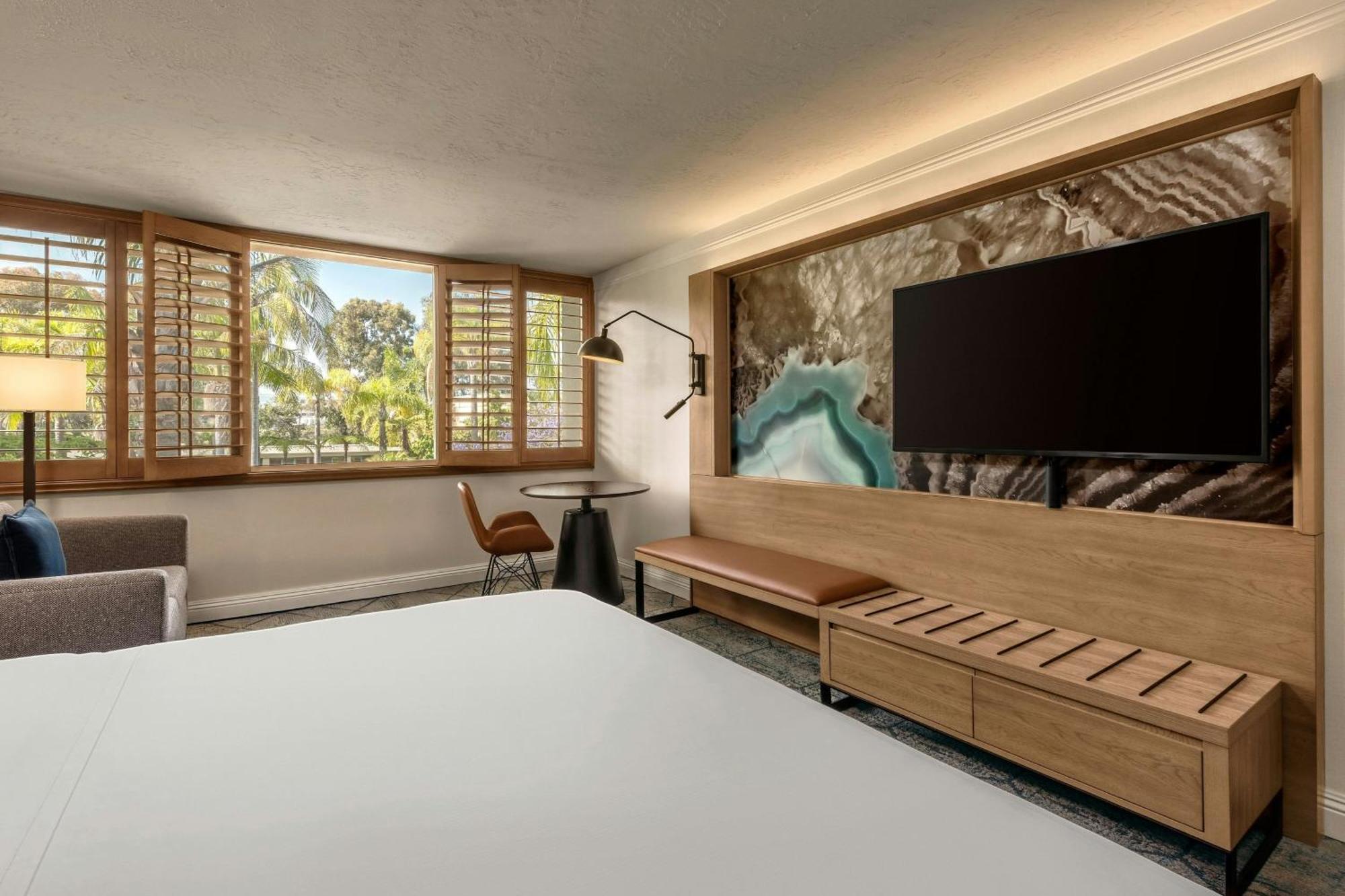 Guest room, 1 King,1704936681:JPEG