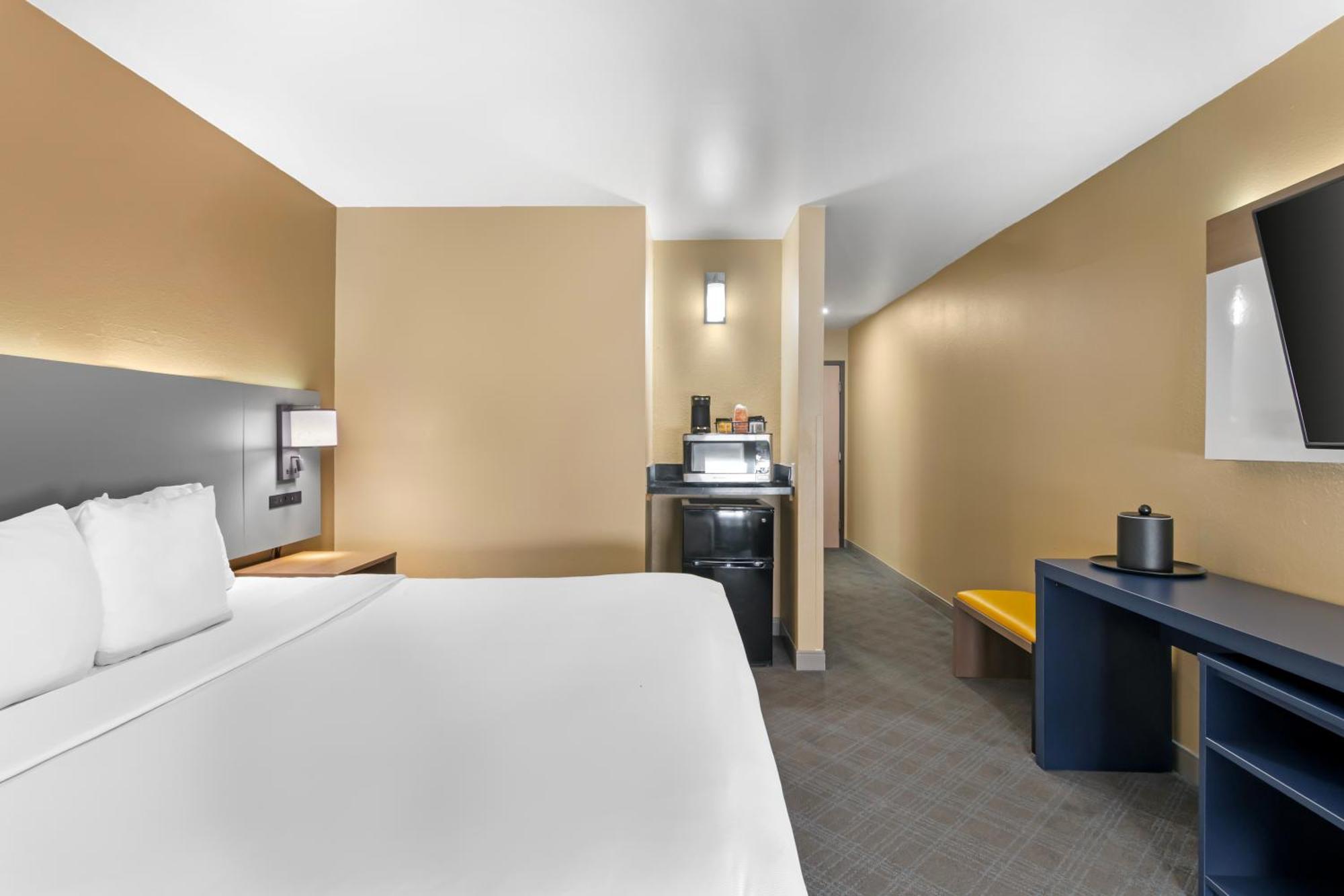 King Room - Non-Smoking
