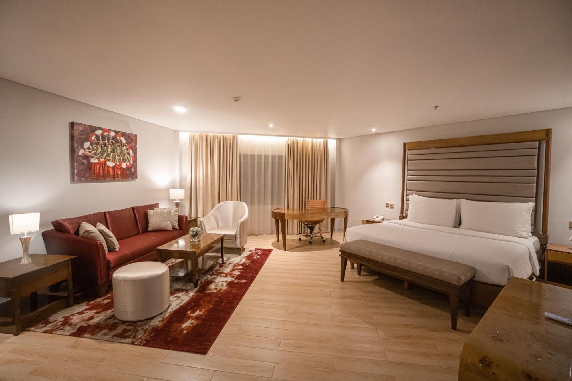 Deluxe Suite