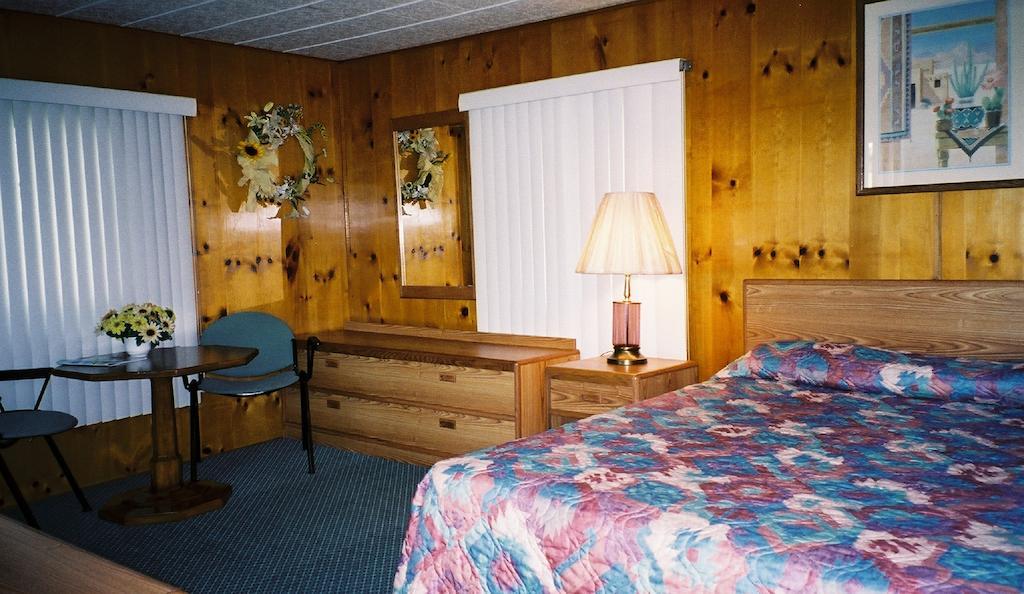 Queen Room