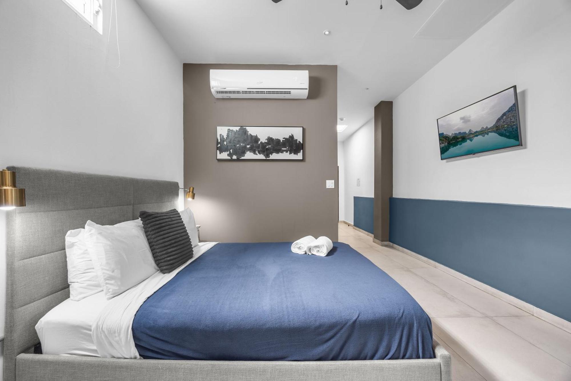 Deluxe Family Suite