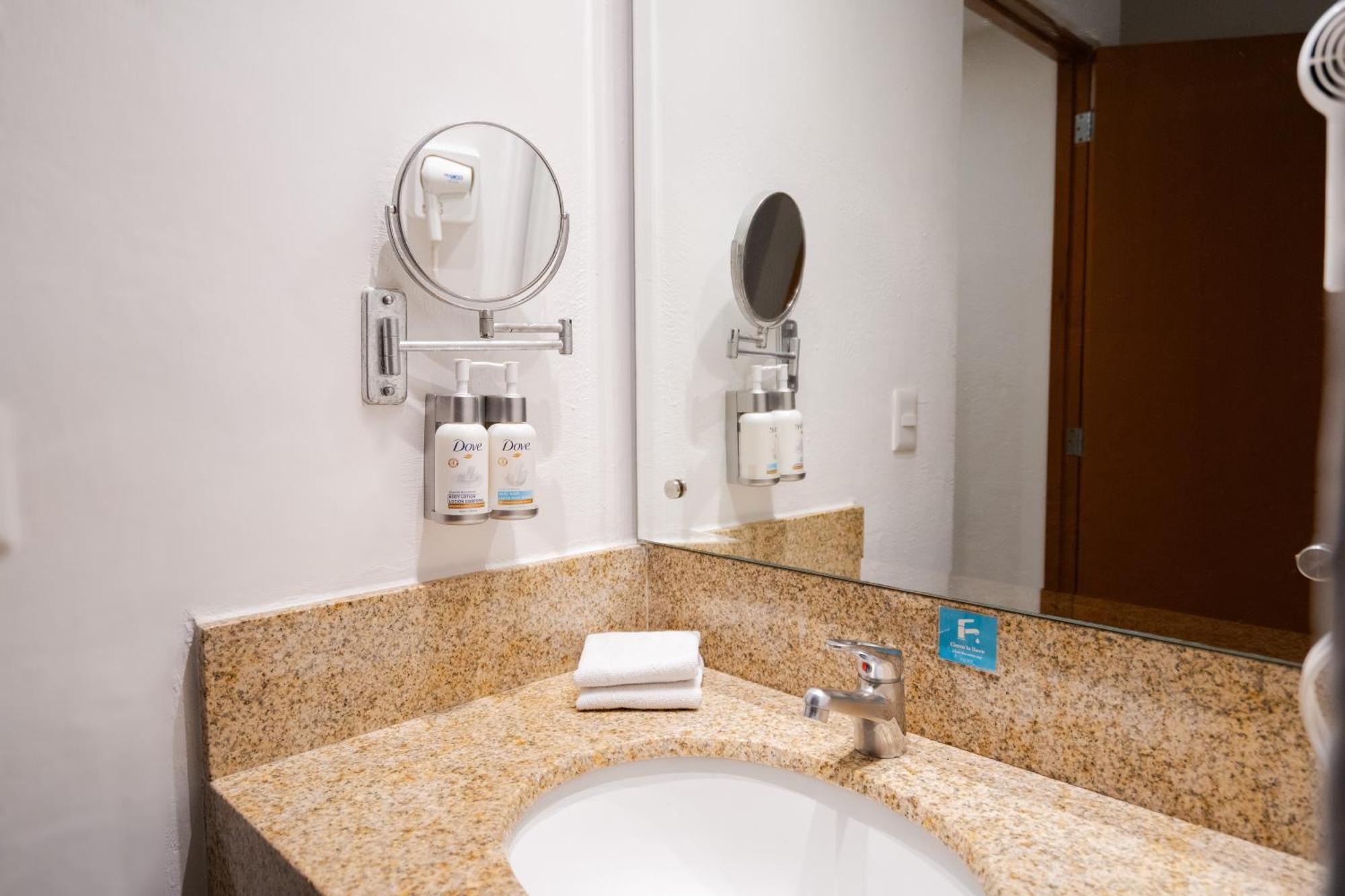 Double Room with Two Double Beds City View