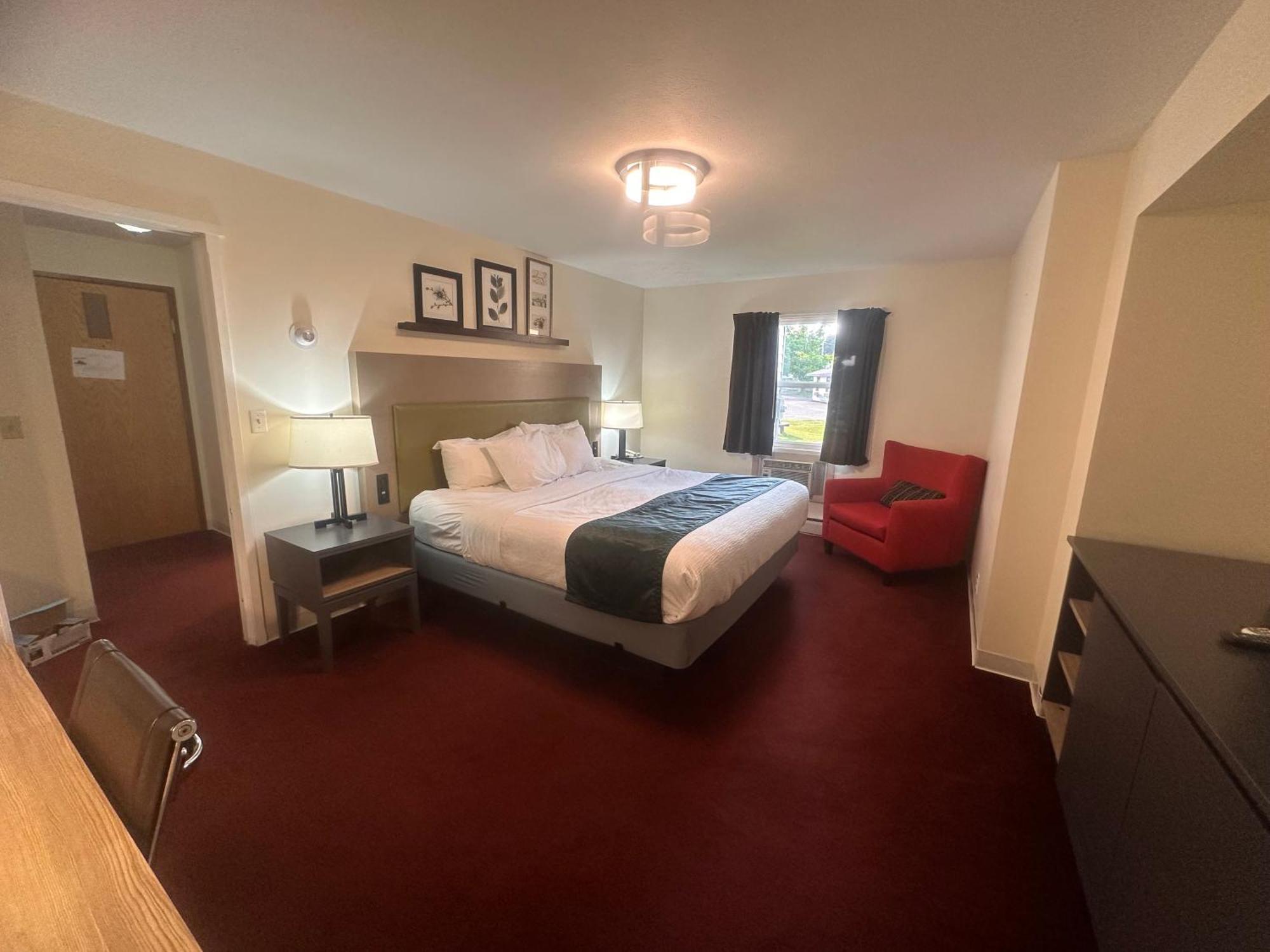 King Room,1703567864:JPEG