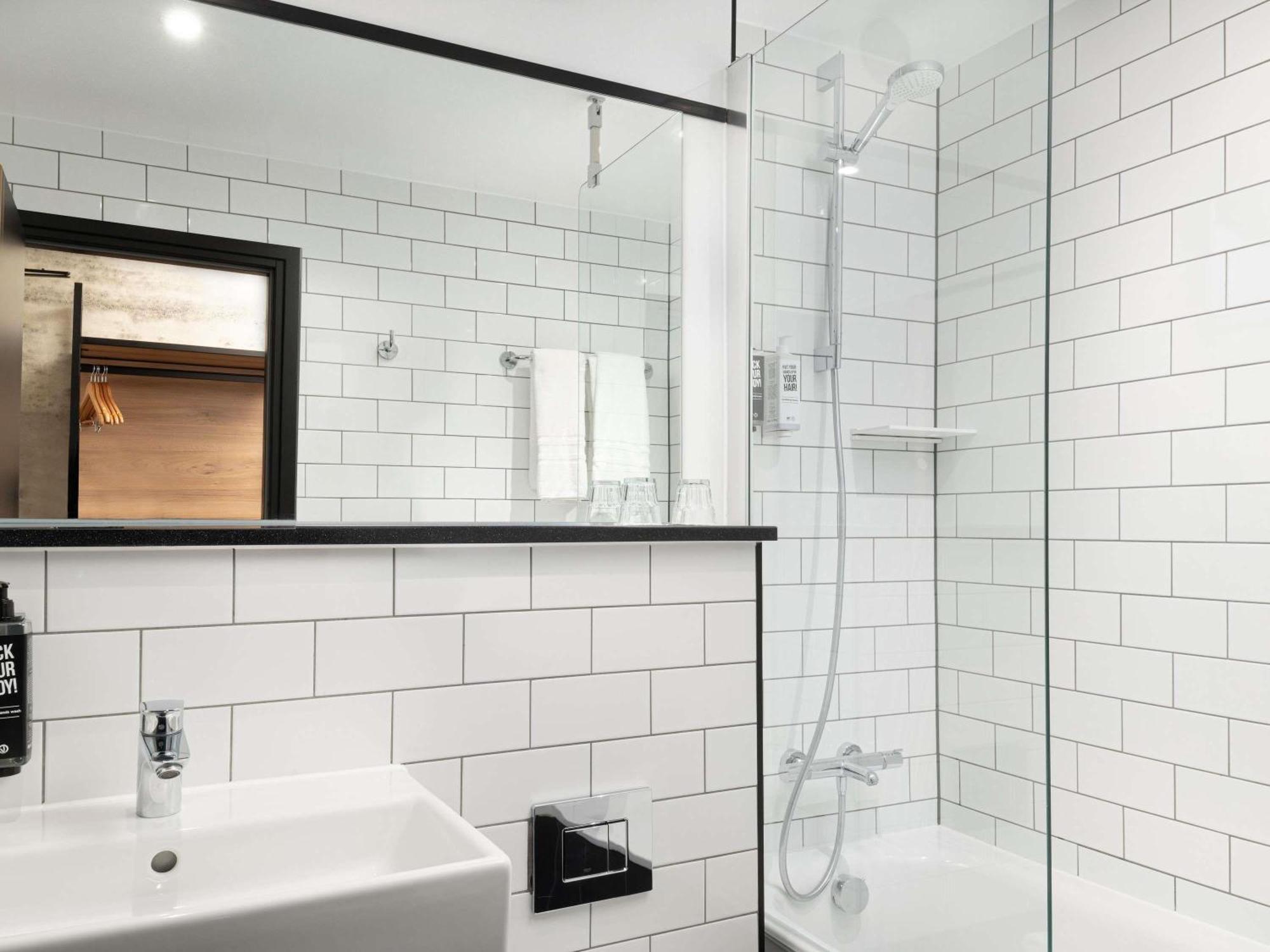 Superior Family Room with One Queen Bed and Sofa Bed,1704824273:JPEG