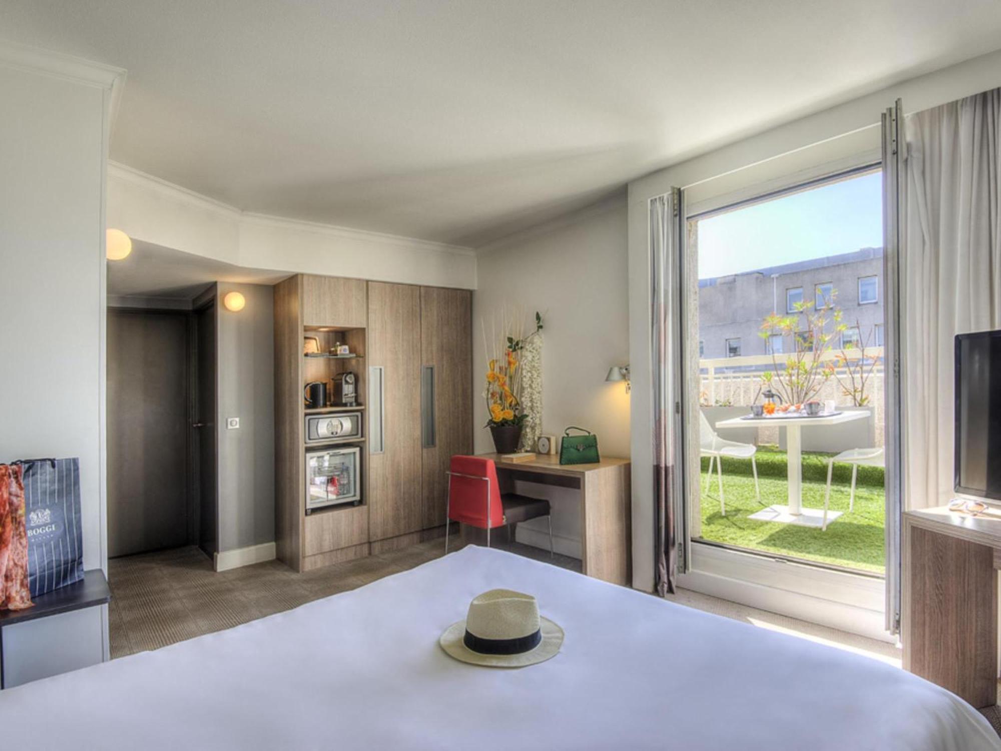 Executive Room with a Double Bed,1704861261:JPEG