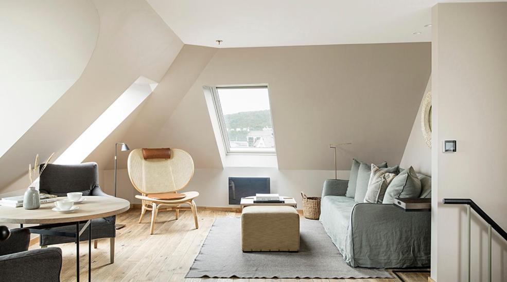 Queen Suite with Sea View